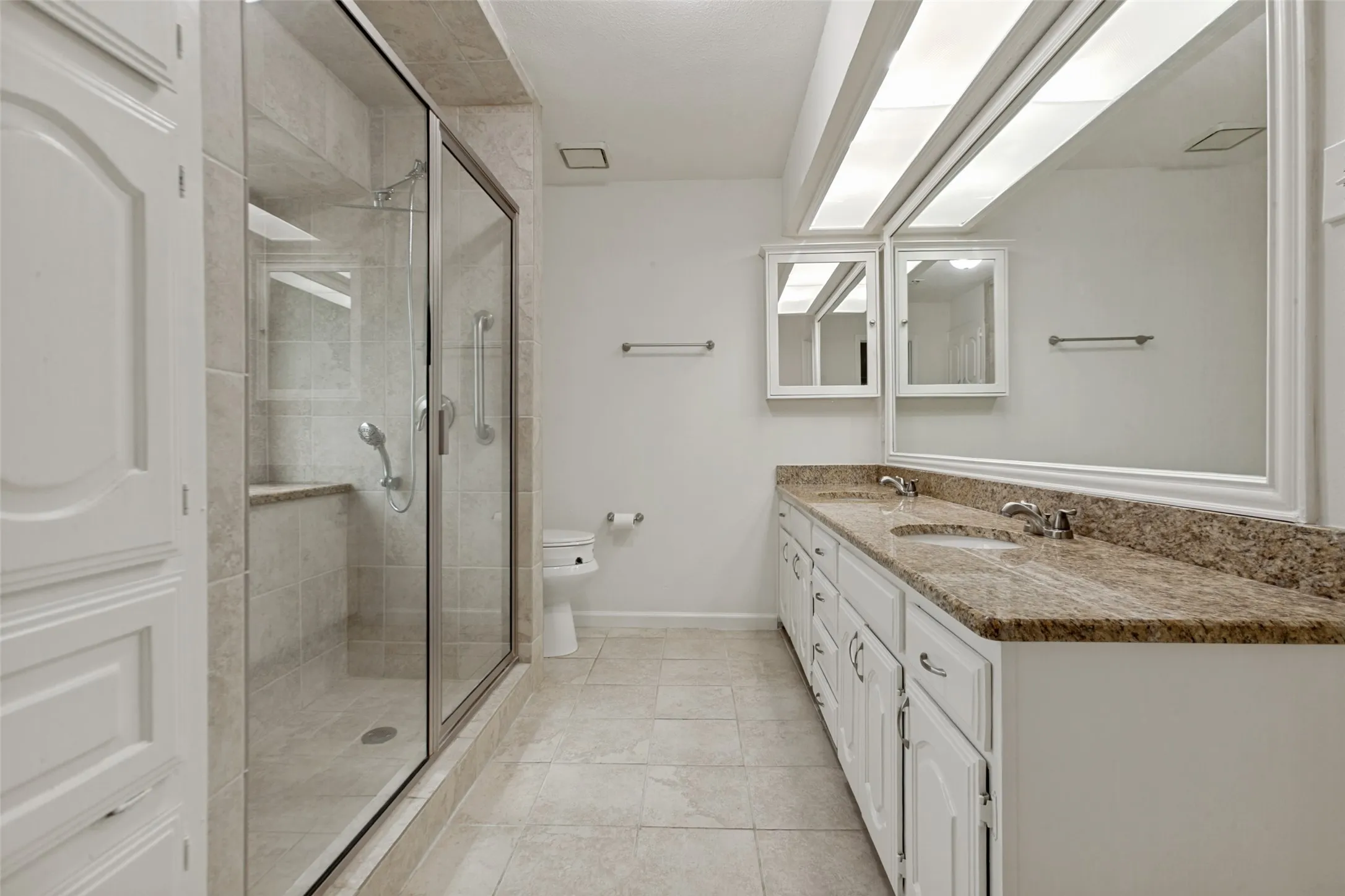 Single Family Residence For Sale in Collin County , 2013 Pleasant Valley Drive, Plano, Texas 75023, 3 Bedroom, 2 Bathroom, 2 Garage spaces, 1,981 Sqft, built in 1979, mls#21366217, Real Estate Agent in Plano, Homes For Sale in Collin county, Homes For Sale in Plano, Realtor in Plano Texas, Real Estate Brokerage Independent Realty Texas, Luminita Cordes Realtor
