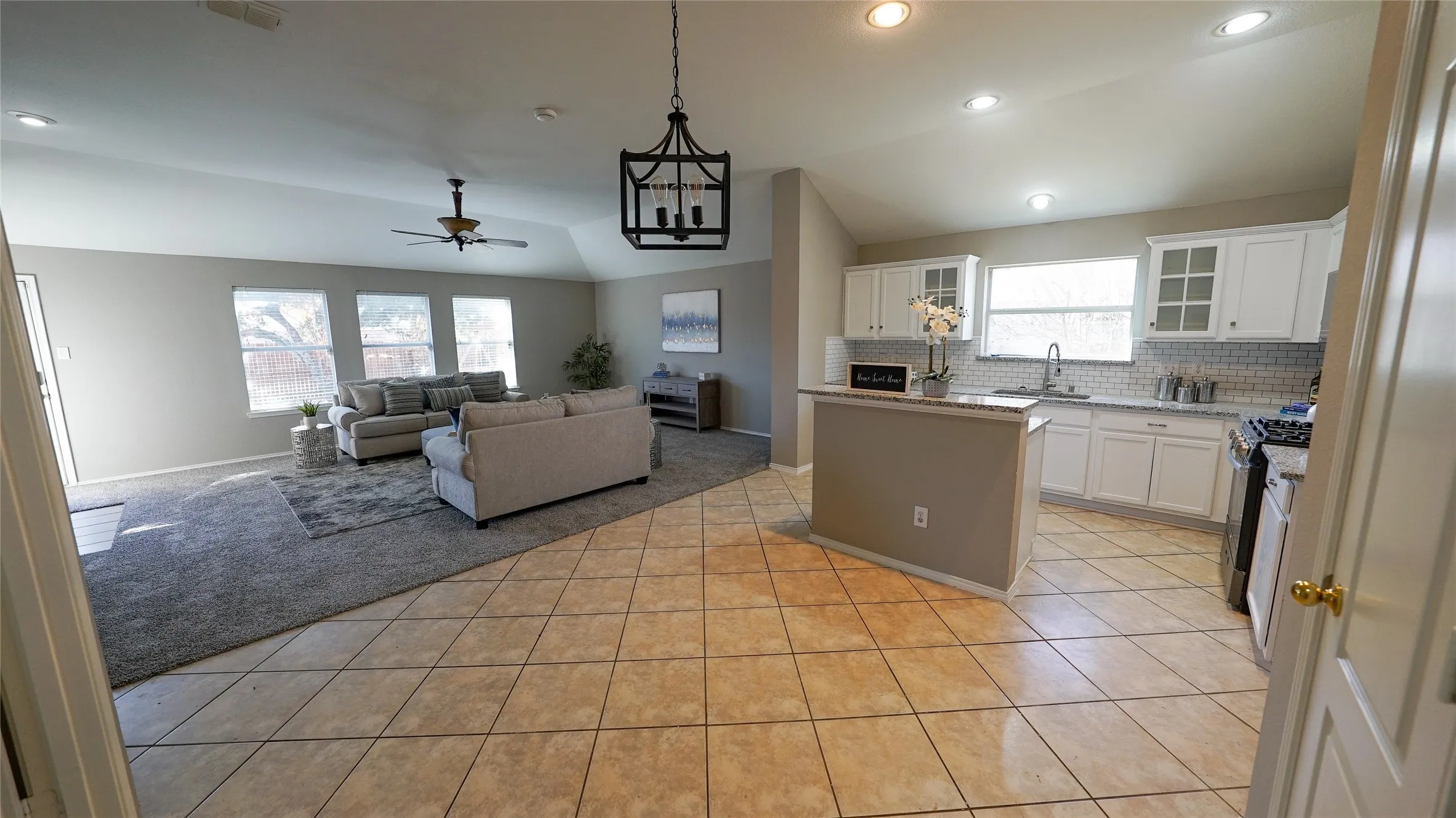 Single Family Residence For Sale in Ellis County , 620 Azalea, Glenn Heights, Texas 75154, 4 Bedroom, 2 Bathroom, 2 Garage spaces, 2,668 Sqft, built in 2005, mls#21366219, Real Estate Agent in Glenn Heights, Homes For Sale in Ellis county, Homes For Sale in Glenn Heights, Realtor in Glenn Heights Texas, Real Estate Brokerage Independent Realty Texas, Luminita Cordes Realtor