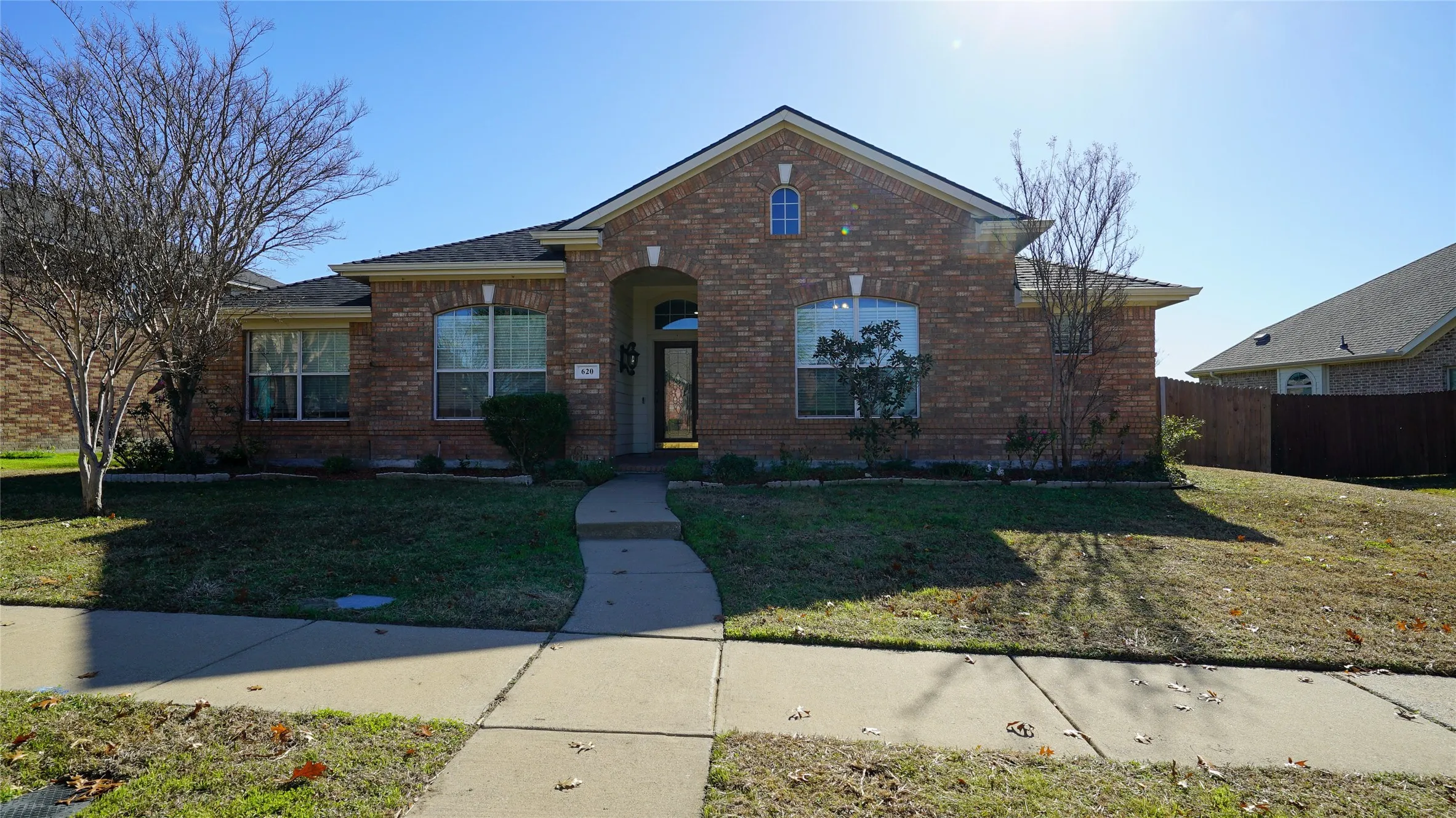 Single Family Residence For Sale in Ellis County , 620 Azalea, Glenn Heights, Texas 75154, 4 Bedroom, 2 Bathroom, 2 Garage spaces, 2,668 Sqft, built in 2005, mls#21366219, Real Estate Agent in Glenn Heights, Homes For Sale in Ellis county, Homes For Sale in Glenn Heights, Realtor in Glenn Heights Texas, Real Estate Brokerage Independent Realty Texas, Luminita Cordes Realtor