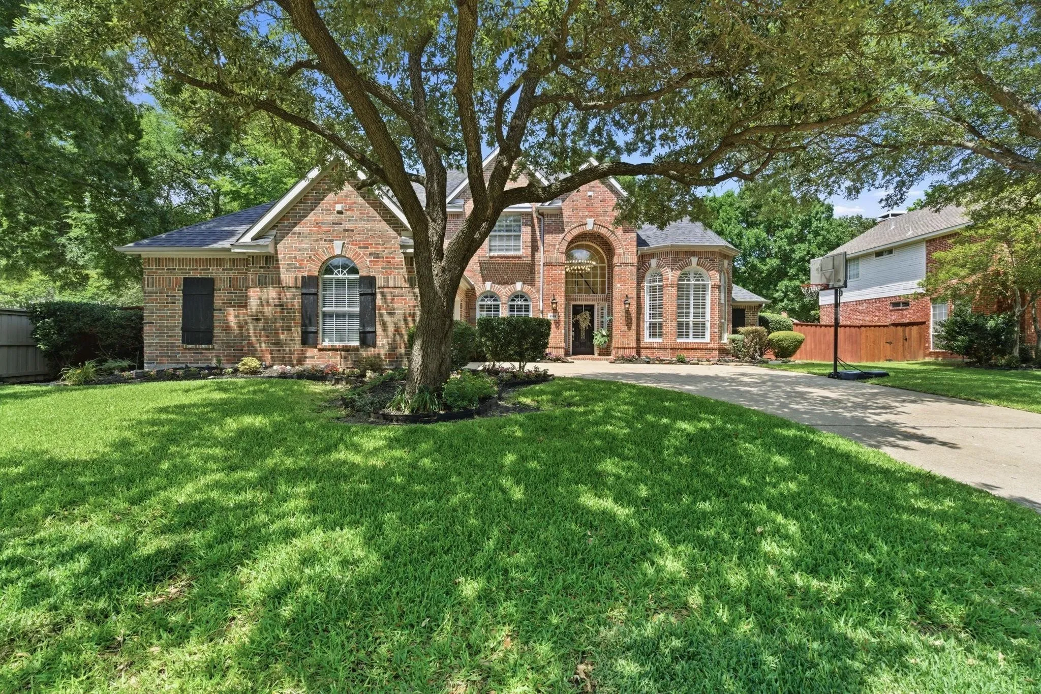 Single Family Residence For Sale in Collin County , 4908 Arbor Glen Drive, Mc Kinney, Texas 75072, 5 Bedroom, 3 Bathroom, 2 Garage spaces, 3,108 Sqft, built in 1997, mls#21350487, Real Estate Agent in Mc Kinney, Homes For Sale in Collin county, Homes For Sale in Mc Kinney, Realtor in Mc Kinney Texas, Real Estate Brokerage Independent Realty Texas, Luminita Cordes Realtor