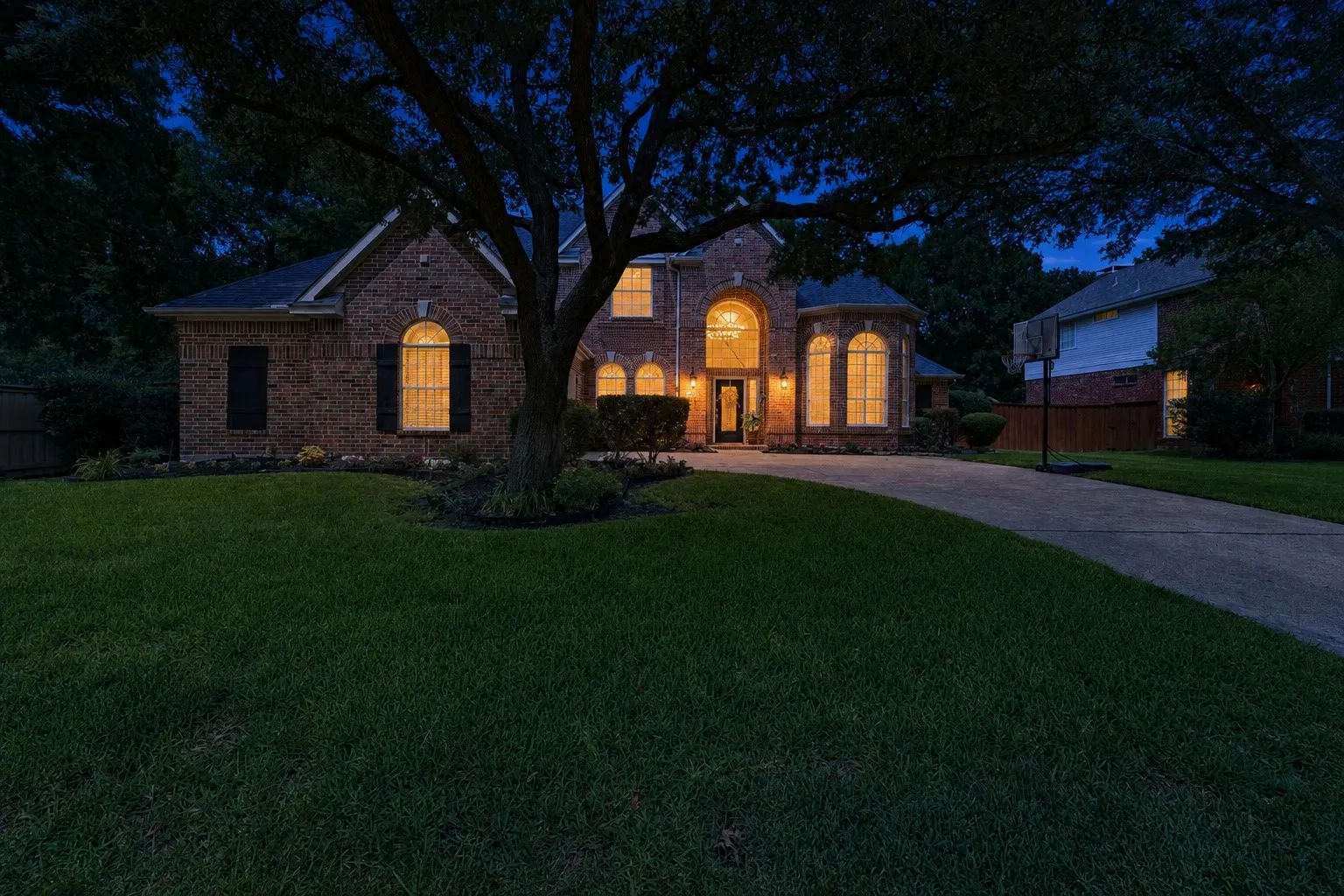 Single Family Residence For Sale in Collin County , 4908 Arbor Glen Drive, Mc Kinney, Texas 75072, 5 Bedroom, 3 Bathroom, 2 Garage spaces, 3,108 Sqft, built in 1997, mls#21350487, Real Estate Agent in Mc Kinney, Homes For Sale in Collin county, Homes For Sale in Mc Kinney, Realtor in Mc Kinney Texas, Real Estate Brokerage Independent Realty Texas, Luminita Cordes Realtor