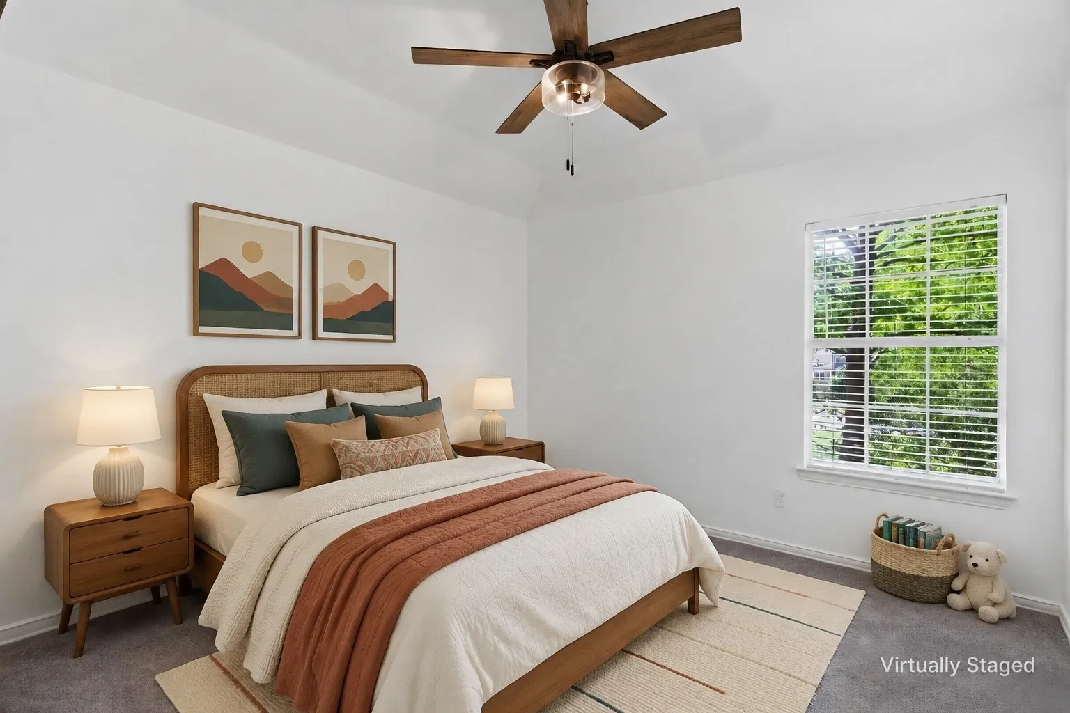 Single Family Residence For Sale in Collin County , 4908 Arbor Glen Drive, Mc Kinney, Texas 75072, 5 Bedroom, 3 Bathroom, 2 Garage spaces, 3,108 Sqft, built in 1997, mls#21350487, Real Estate Agent in Mc Kinney, Homes For Sale in Collin county, Homes For Sale in Mc Kinney, Realtor in Mc Kinney Texas, Real Estate Brokerage Independent Realty Texas, Luminita Cordes Realtor