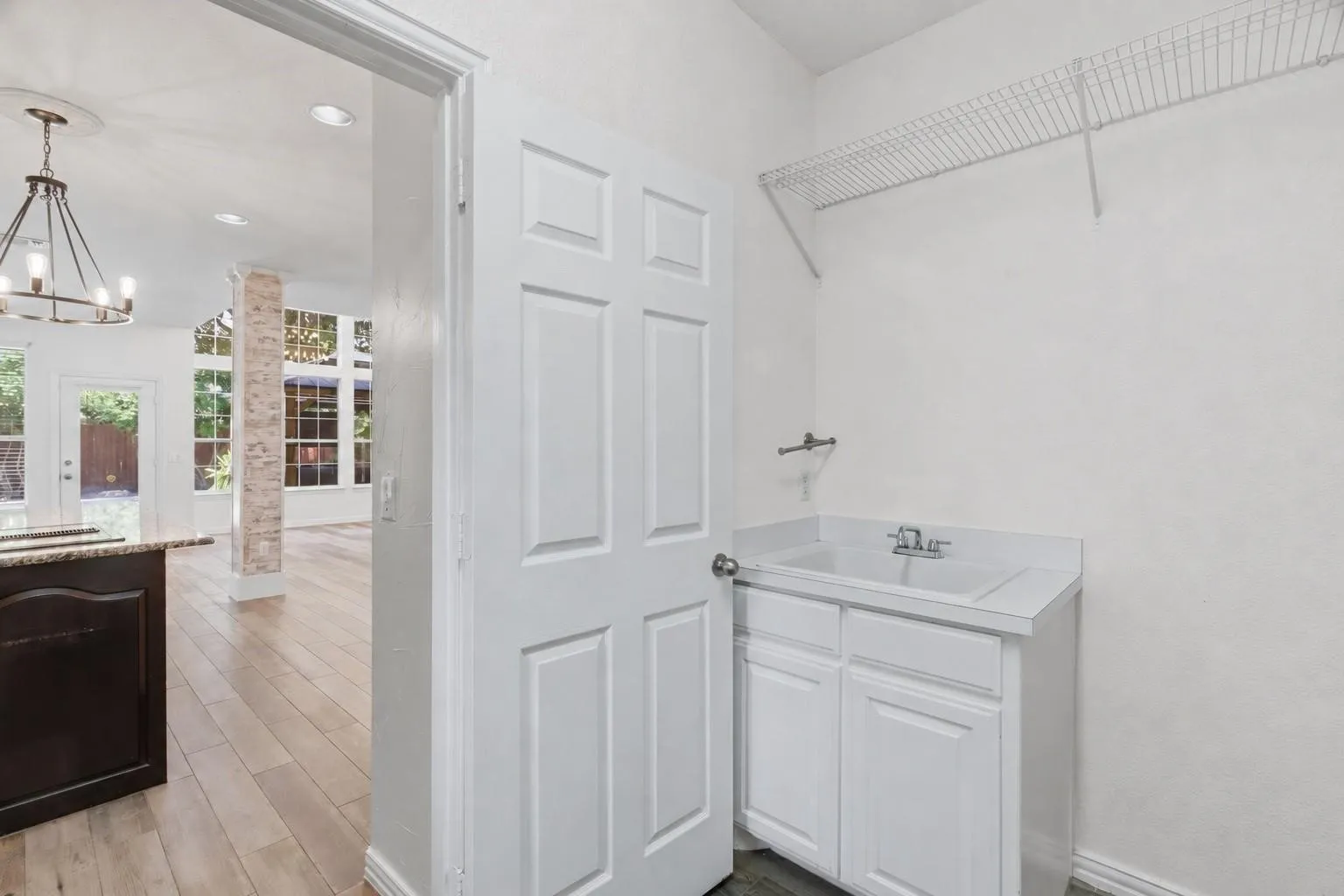 Single Family Residence For Sale in Collin County , 4908 Arbor Glen Drive, Mc Kinney, Texas 75072, 5 Bedroom, 3 Bathroom, 2 Garage spaces, 3,108 Sqft, built in 1997, mls#21350487, Real Estate Agent in Mc Kinney, Homes For Sale in Collin county, Homes For Sale in Mc Kinney, Realtor in Mc Kinney Texas, Real Estate Brokerage Independent Realty Texas, Luminita Cordes Realtor