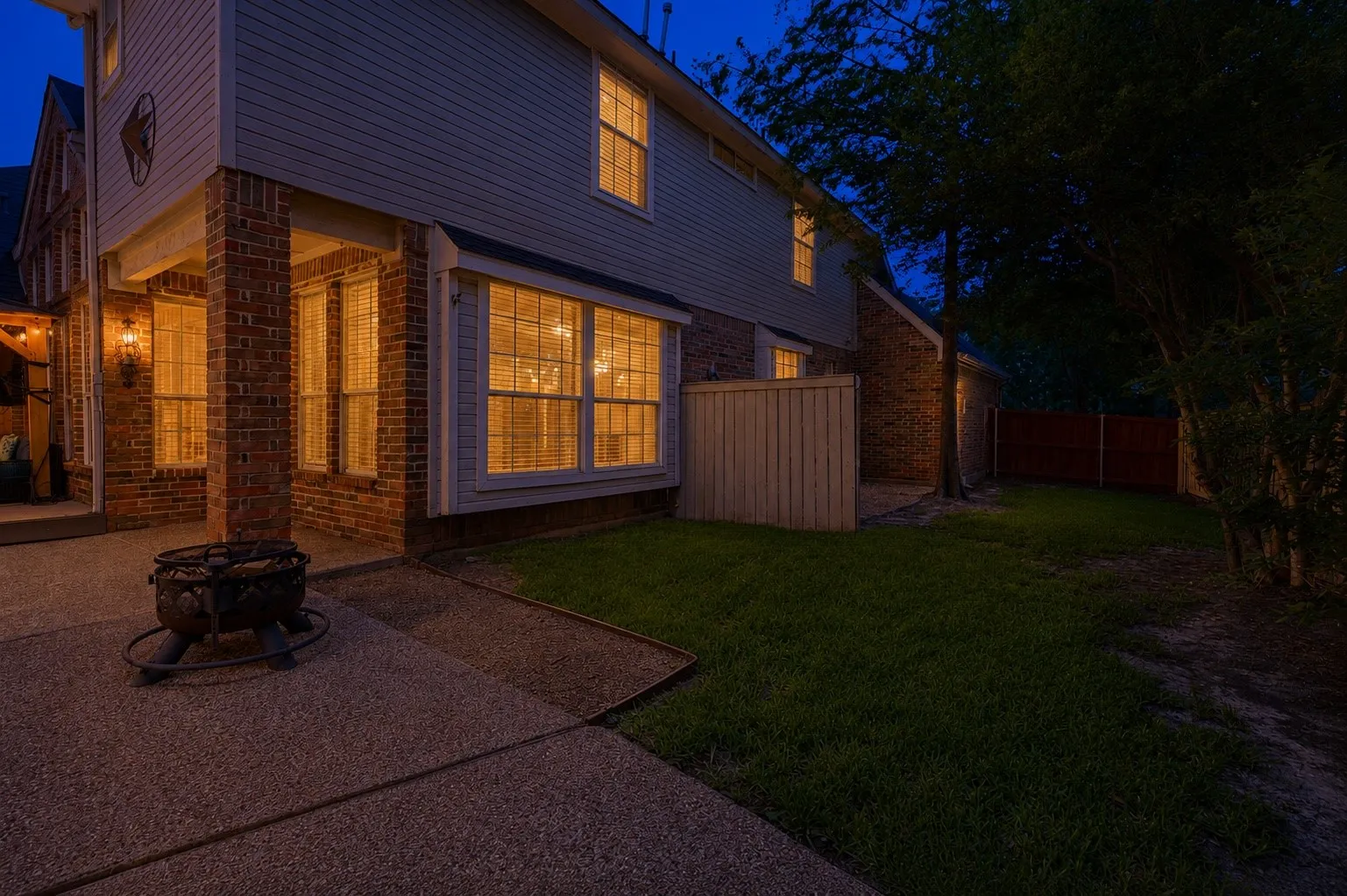 Single Family Residence For Sale in Collin County , 4908 Arbor Glen Drive, Mc Kinney, Texas 75072, 5 Bedroom, 3 Bathroom, 2 Garage spaces, 3,108 Sqft, built in 1997, mls#21350487, Real Estate Agent in Mc Kinney, Homes For Sale in Collin county, Homes For Sale in Mc Kinney, Realtor in Mc Kinney Texas, Real Estate Brokerage Independent Realty Texas, Luminita Cordes Realtor