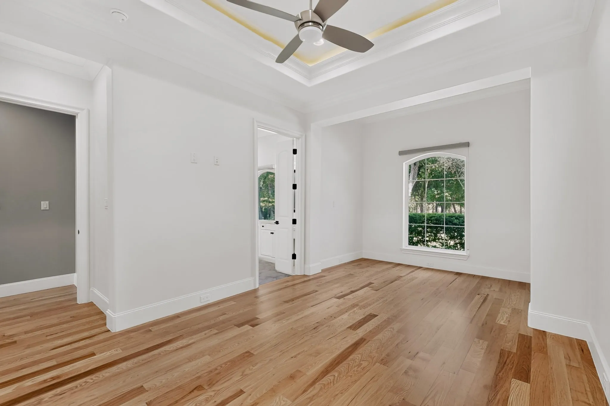 Single Family Residence For Sale in Kaufman County , 2055 Parkview Drive, Wills Point, Texas 75169, 6 Bedroom, 6 Bathroom, 4 Garage spaces, 5,029 Sqft, built in 2021, mls#21365880, Real Estate Agent in Wills Point, Homes For Sale in Kaufman county, Homes For Sale in Wills Point, Realtor in Wills Point Texas, Real Estate Brokerage Independent Realty Texas, Luminita Cordes Realtor