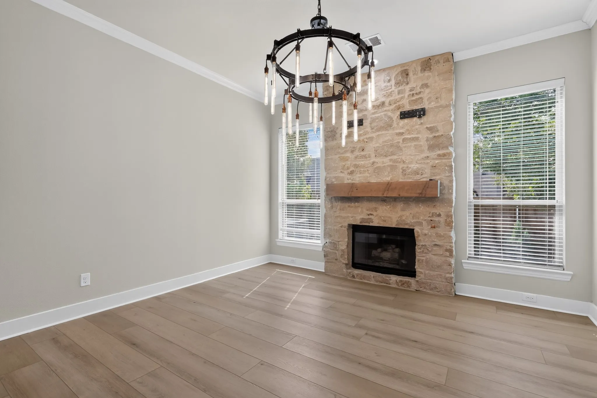 Single Family Residence For Sale in Denton County , 3131 Callander, The Colony, Texas 75056, 4 Bedroom, 6 Bathroom, 4 Garage spaces, 4,816 Sqft, built in 2014, mls#21365697, Real Estate Agent in The Colony, Homes For Sale in Denton county, Homes For Sale in The Colony, Realtor in The Colony Texas, Real Estate Brokerage Independent Realty Texas, Luminita Cordes Realtor