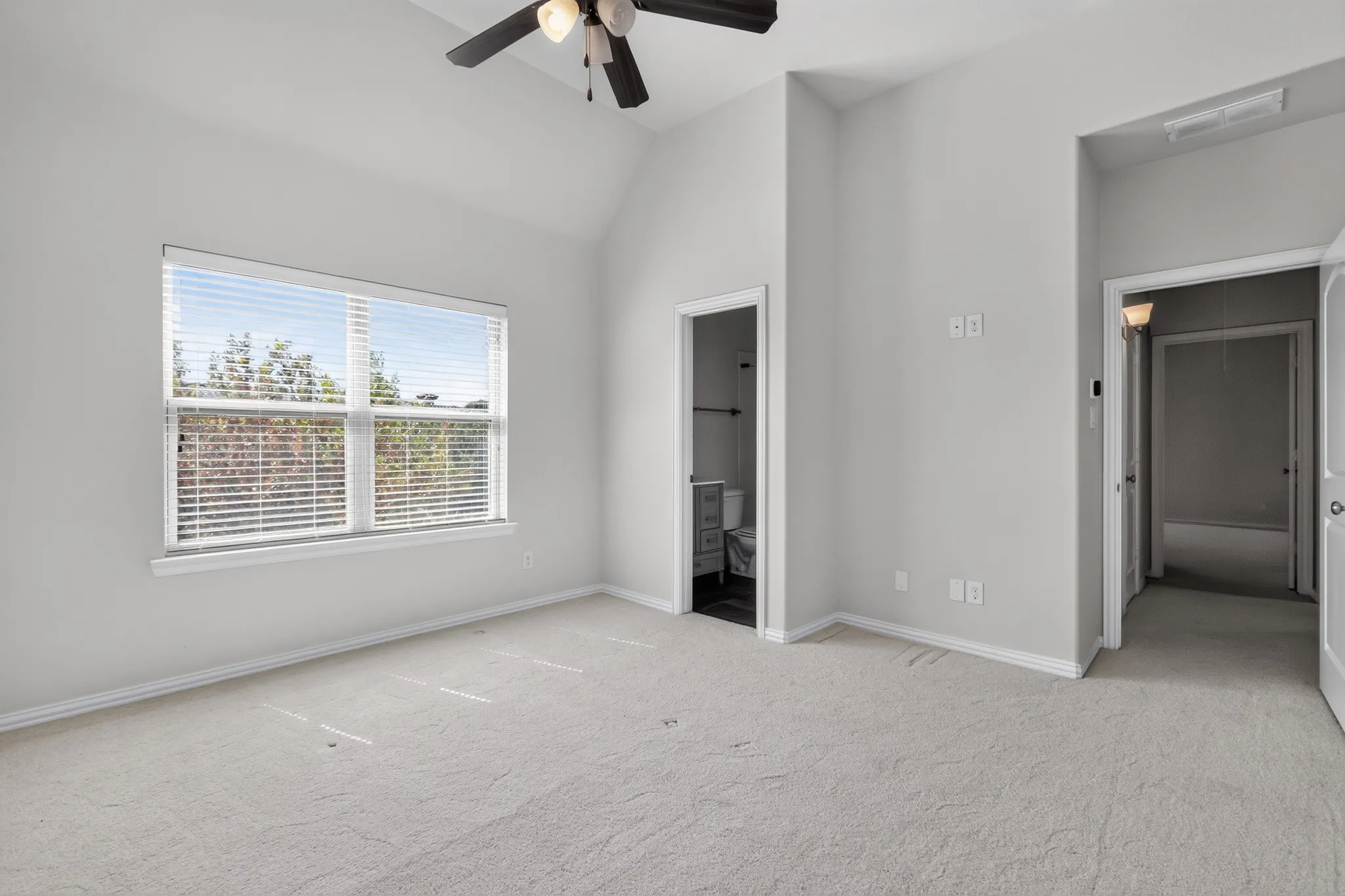 Single Family Residence For Sale in Denton County , 3131 Callander, The Colony, Texas 75056, 4 Bedroom, 6 Bathroom, 4 Garage spaces, 4,816 Sqft, built in 2014, mls#21365697, Real Estate Agent in The Colony, Homes For Sale in Denton county, Homes For Sale in The Colony, Realtor in The Colony Texas, Real Estate Brokerage Independent Realty Texas, Luminita Cordes Realtor