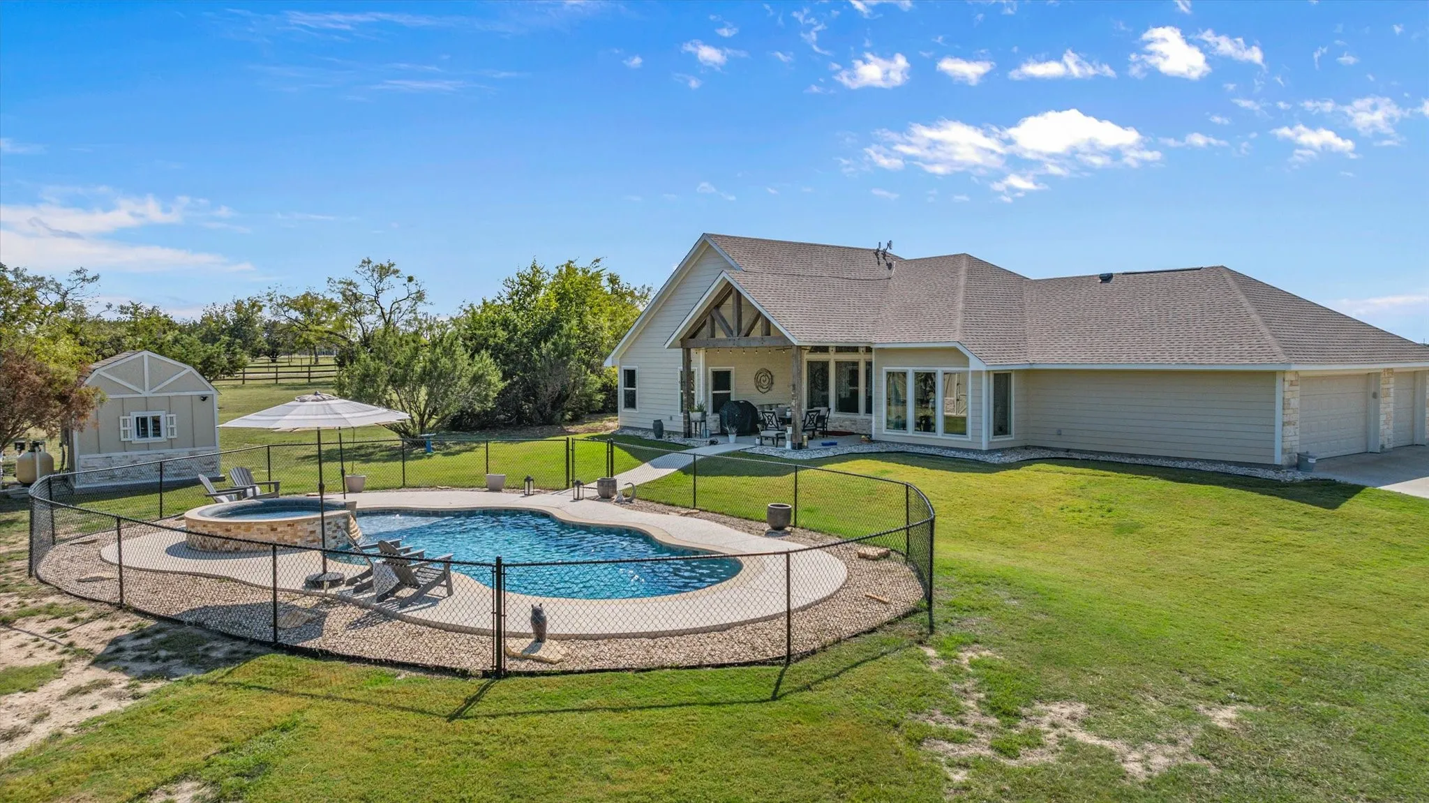 Single Family Residence For Sale in Bosque County , 120 Private Road 2658, Walnut Springs, Texas 76690, 3 Bedroom, 2 Bathroom, 3 Garage spaces, 2,060 Sqft, built in 2018, Price $1,150,000, mls#21361438, Real Estate Agent in Walnut Springs, Homes For Sale in Bosque county, Homes For Sale in Walnut Springs, Realtor in Walnut Springs Texas, Real Estate Brokerage Independent Realty Texas, Luminita Cordes Realtor