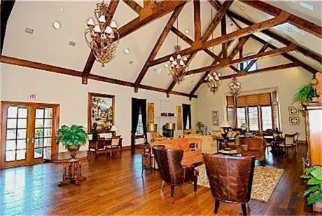 Duplex For Sale in Collin County , 345-347 Schirra Court, Lavon, Texas 75166, 6 Bedroom, 4 Bathroom, 2 Garage spaces, 2,414 Sqft, built in 2009, mls#21357961, Real Estate Agent in Lavon, Homes For Sale in Collin county, Homes For Sale in Lavon, Realtor in Lavon Texas, Real Estate Brokerage Independent Realty Texas, Luminita Cordes Realtor