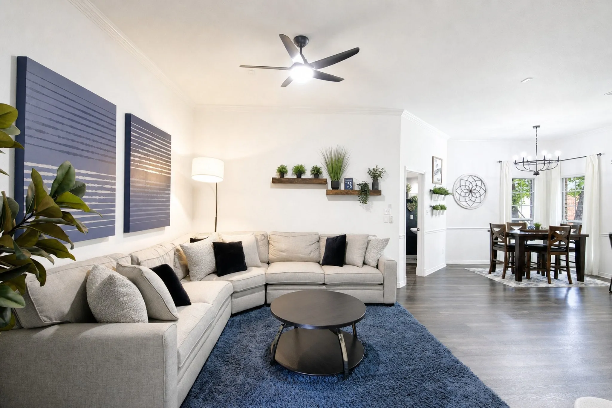 Single Family Residence For Sale in Tarrant County , 816 Lake View Court E, Crowley, Texas 76036, 4 Bedroom, 4 Bathroom, 2 Garage spaces, 3,486 Sqft, built in 1999, mls#21366207, Real Estate Agent in Crowley, Homes For Sale in Tarrant county, Homes For Sale in Crowley, Realtor in Crowley Texas, Real Estate Brokerage Independent Realty Texas, Luminita Cordes Realtor