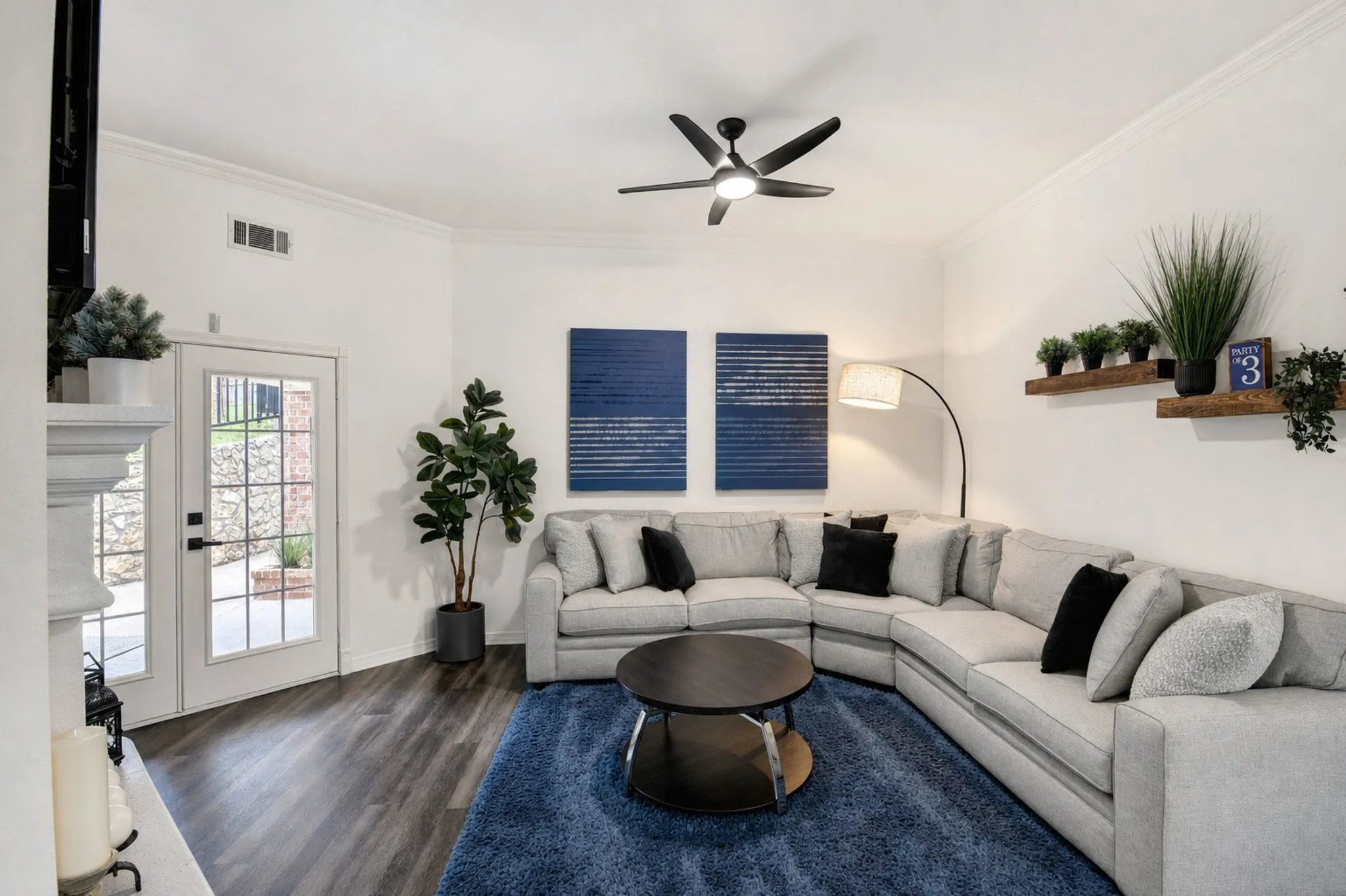 Single Family Residence For Sale in Tarrant County , 816 Lake View Court E, Crowley, Texas 76036, 4 Bedroom, 4 Bathroom, 2 Garage spaces, 3,486 Sqft, built in 1999, mls#21366207, Real Estate Agent in Crowley, Homes For Sale in Tarrant county, Homes For Sale in Crowley, Realtor in Crowley Texas, Real Estate Brokerage Independent Realty Texas, Luminita Cordes Realtor