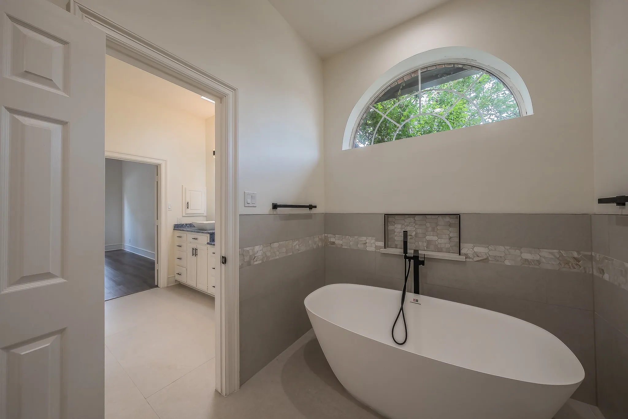 Single Family Residence For Rent in Denton County , 543 Timber Ridge Drive, Trophy Club, Texas 76262, 4 Bedroom, 4 Bathroom, 2 Garage spaces, 3,542 Sqft, built in 1986, mls#21366204, Real Estate Agent in Trophy Club, Homes For Rent in Denton county, Homes For Rent in Trophy Club, Realtor in Trophy Club Texas, Real Estate Brokerage Independent Realty Texas, Luminita Cordes Realtor