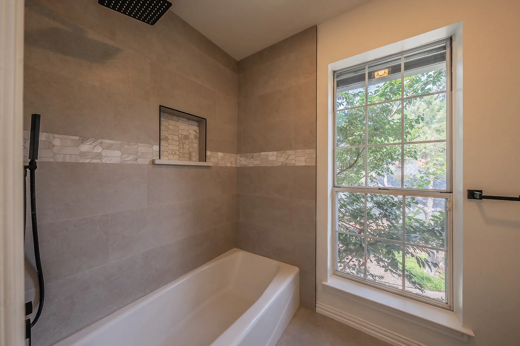 Single Family Residence For Rent in Denton County , 543 Timber Ridge Drive, Trophy Club, Texas 76262, 4 Bedroom, 4 Bathroom, 2 Garage spaces, 3,542 Sqft, built in 1986, mls#21366204, Real Estate Agent in Trophy Club, Homes For Rent in Denton county, Homes For Rent in Trophy Club, Realtor in Trophy Club Texas, Real Estate Brokerage Independent Realty Texas, Luminita Cordes Realtor