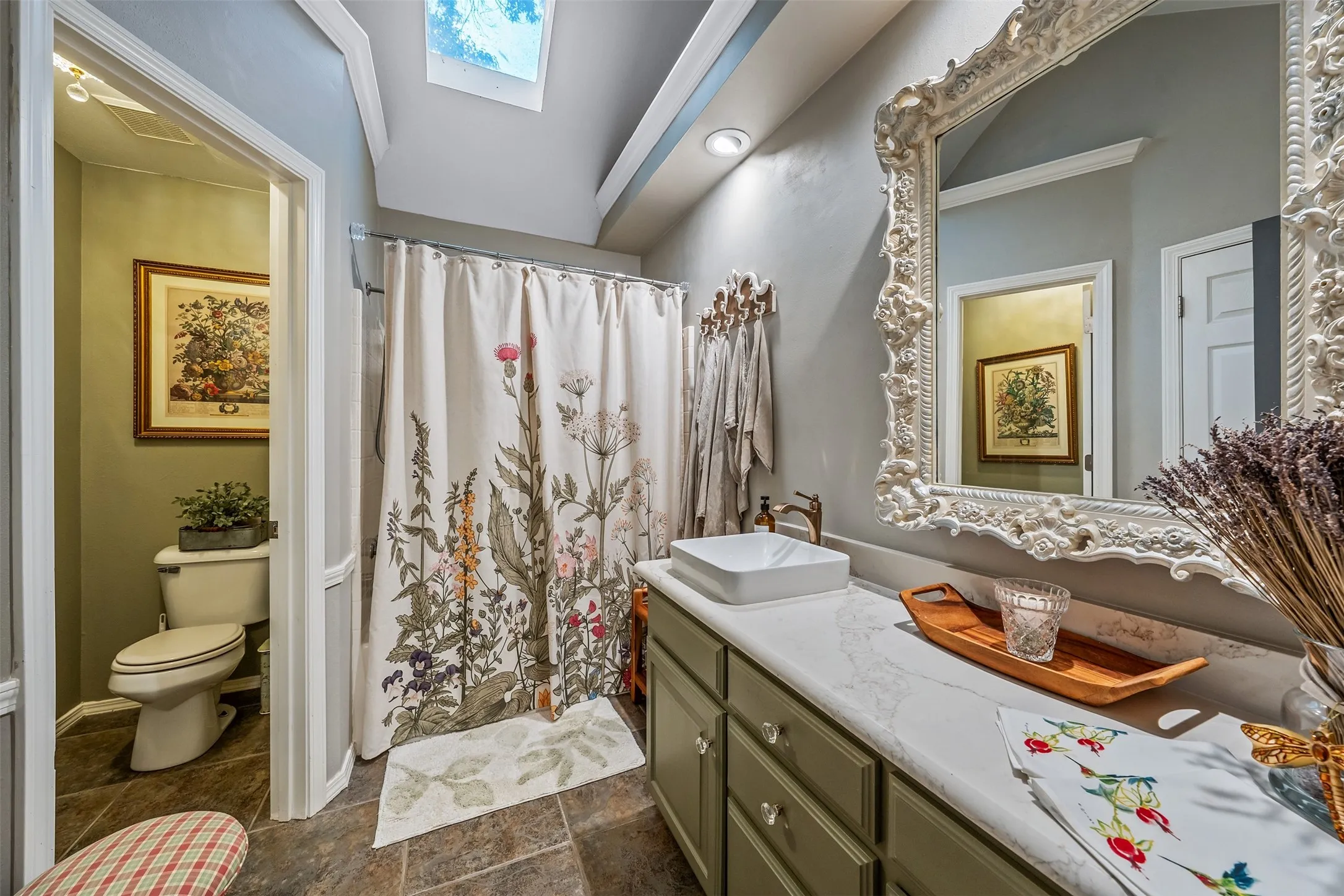 Single Family Residence For Sale in Smith County , 18564 County Road 1100, Flint, Texas 75762, 3 Bedroom, 2 Bathroom, 2 Garage spaces, 2,127 Sqft, built in 1996, mls#21366231, Real Estate Agent in Flint, Homes For Sale in Smith county, Homes For Sale in Flint, Realtor in Flint Texas, Real Estate Brokerage Independent Realty Texas, Luminita Cordes Realtor
