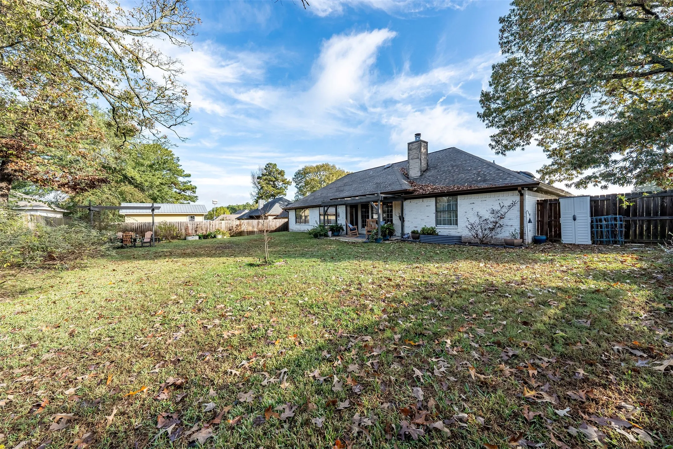 Single Family Residence For Sale in Smith County , 18564 County Road 1100, Flint, Texas 75762, 3 Bedroom, 2 Bathroom, 2 Garage spaces, 2,127 Sqft, built in 1996, mls#21366231, Real Estate Agent in Flint, Homes For Sale in Smith county, Homes For Sale in Flint, Realtor in Flint Texas, Real Estate Brokerage Independent Realty Texas, Luminita Cordes Realtor