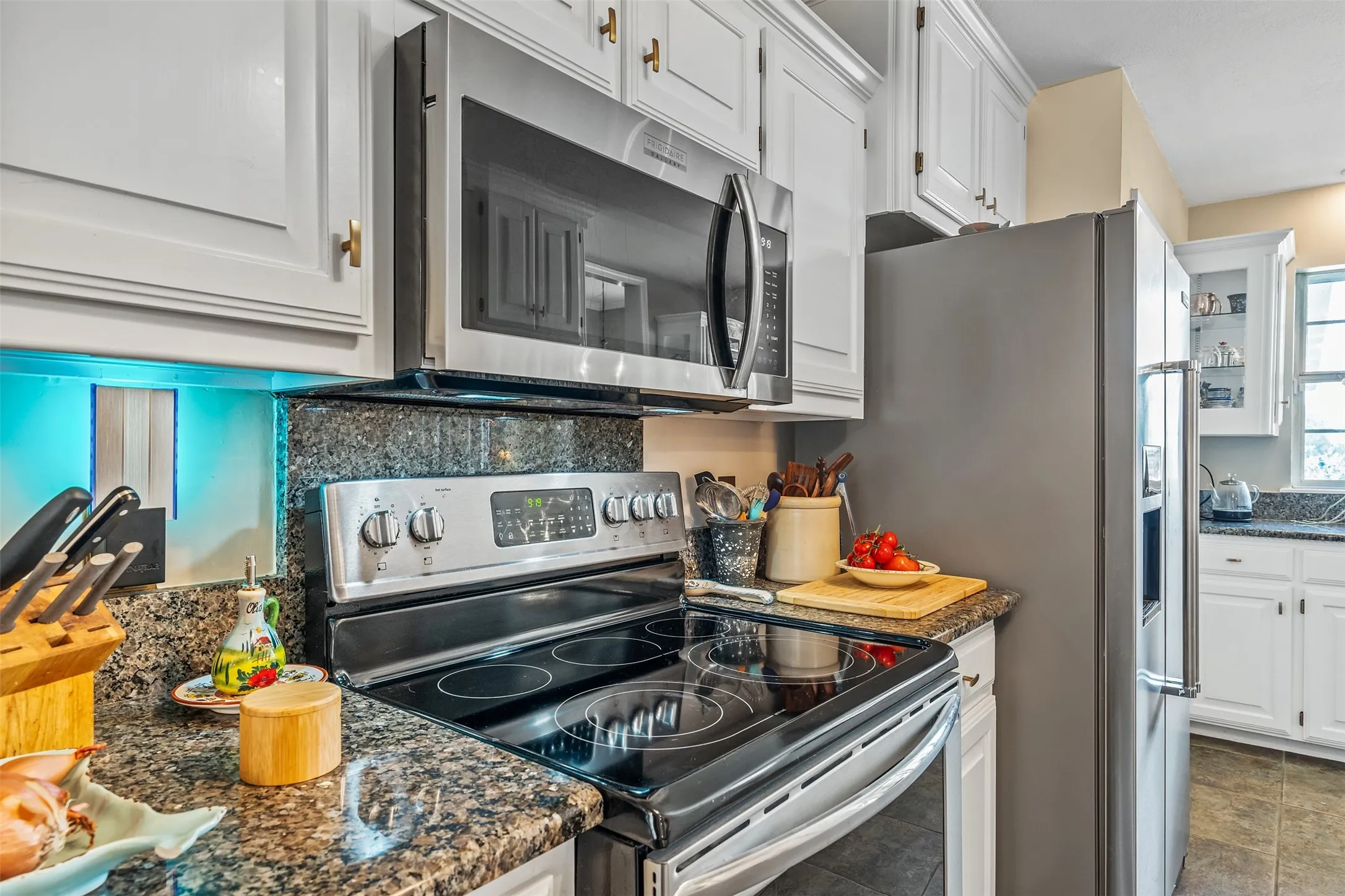 Single Family Residence For Sale in Smith County , 18564 County Road 1100, Flint, Texas 75762, 3 Bedroom, 2 Bathroom, 2 Garage spaces, 2,127 Sqft, built in 1996, mls#21366231, Real Estate Agent in Flint, Homes For Sale in Smith county, Homes For Sale in Flint, Realtor in Flint Texas, Real Estate Brokerage Independent Realty Texas, Luminita Cordes Realtor