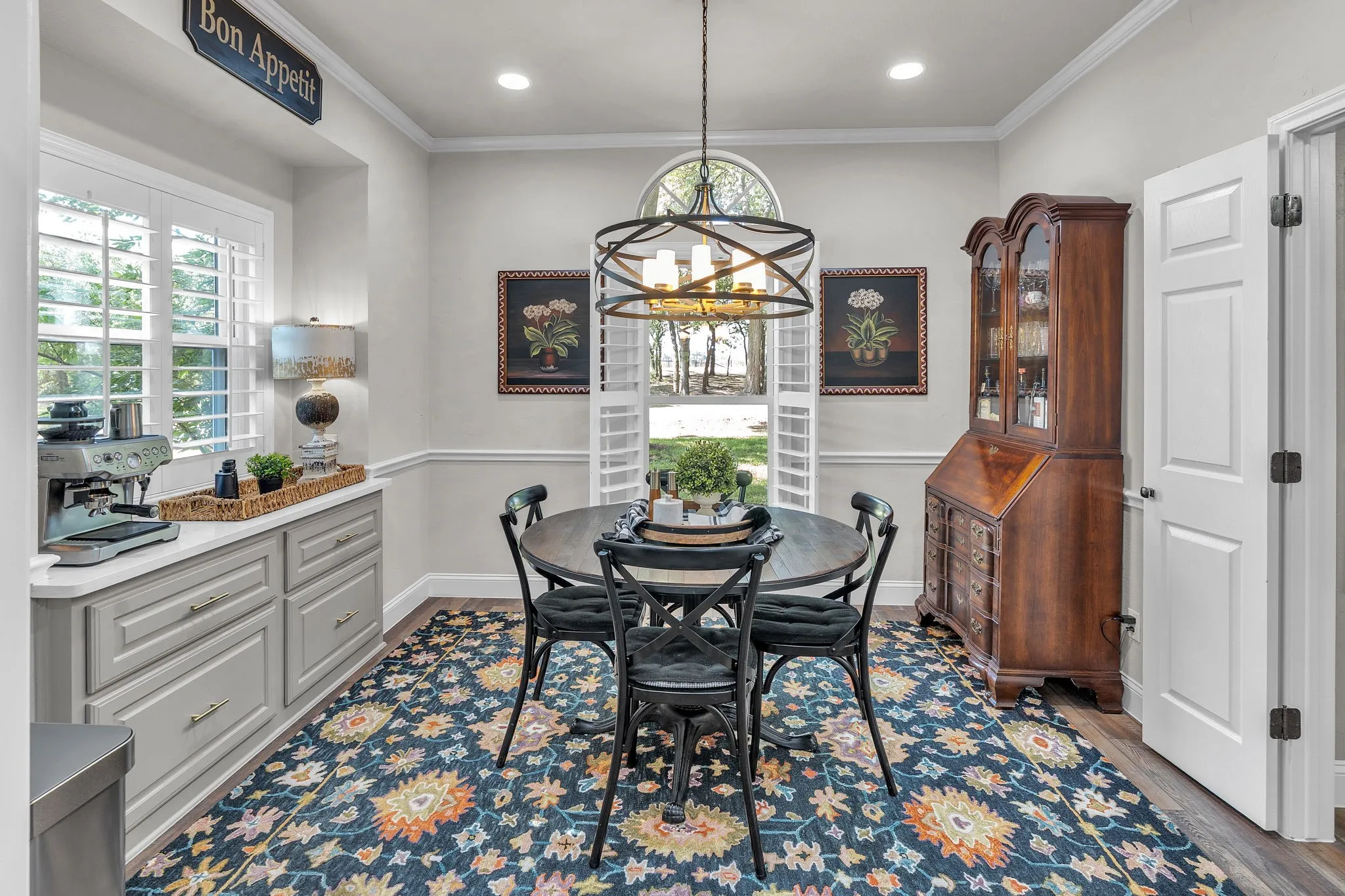 Single Family Residence For Sale in Parker County , 1809 Lakewood Drive, Weatherford, Texas 76087, 3 Bedroom, 3 Bathroom, 2 Garage spaces, 2,221 Sqft, built in 1990, mls#21366157, Real Estate Agent in Weatherford, Homes For Sale in Parker county, Homes For Sale in Weatherford, Realtor in Weatherford Texas, Real Estate Brokerage Independent Realty Texas, Luminita Cordes Realtor