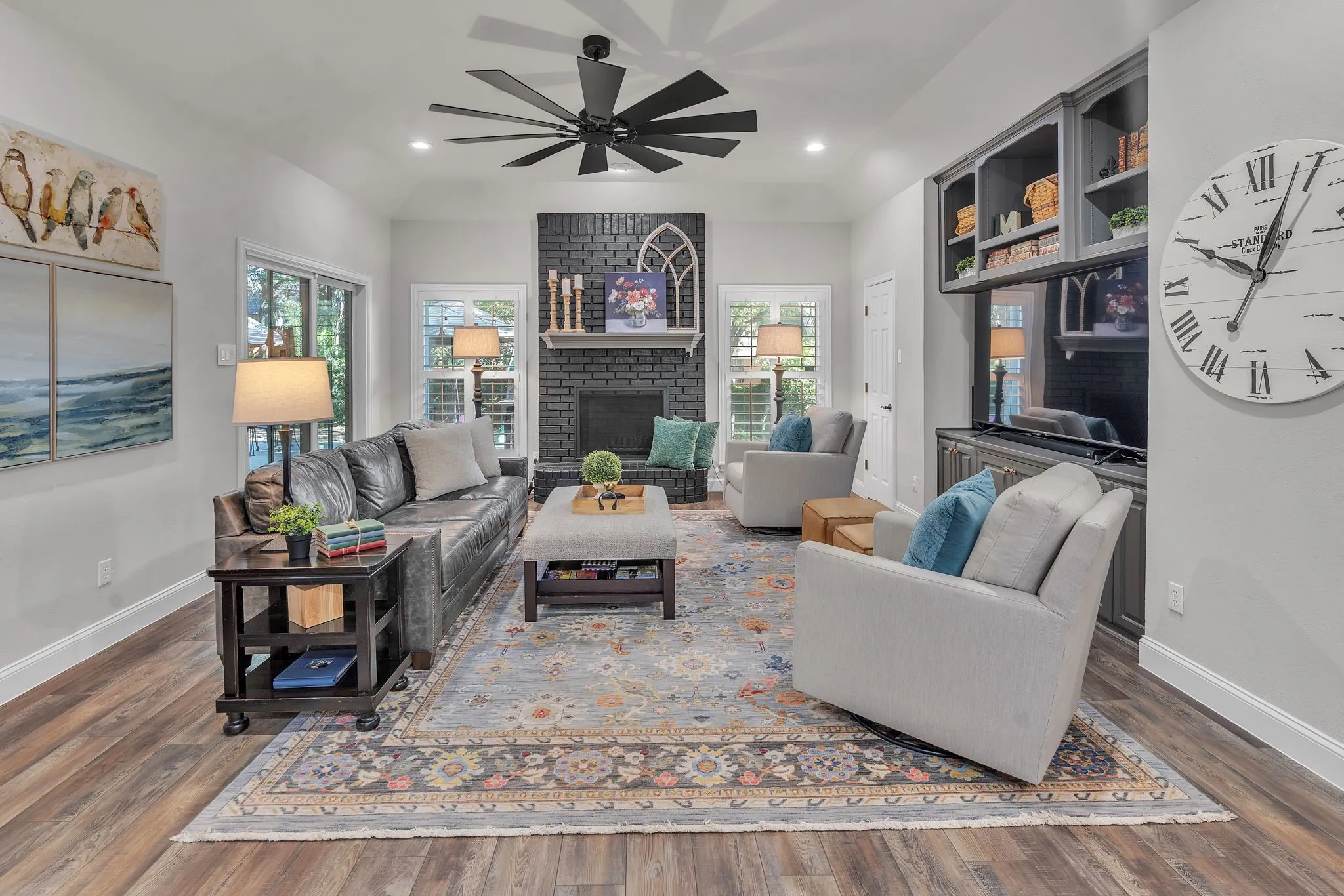 Single Family Residence For Sale in Parker County , 1809 Lakewood Drive, Weatherford, Texas 76087, 3 Bedroom, 3 Bathroom, 2 Garage spaces, 2,221 Sqft, built in 1990, mls#21366157, Real Estate Agent in Weatherford, Homes For Sale in Parker county, Homes For Sale in Weatherford, Realtor in Weatherford Texas, Real Estate Brokerage Independent Realty Texas, Luminita Cordes Realtor