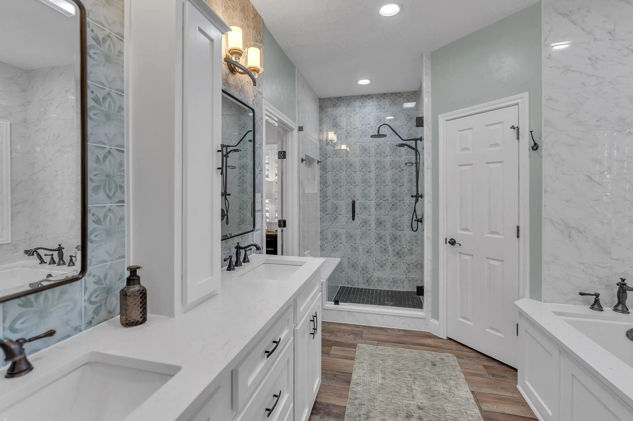Single Family Residence For Sale in Parker County , 1809 Lakewood Drive, Weatherford, Texas 76087, 3 Bedroom, 3 Bathroom, 2 Garage spaces, 2,221 Sqft, built in 1990, mls#21366157, Real Estate Agent in Weatherford, Homes For Sale in Parker county, Homes For Sale in Weatherford, Realtor in Weatherford Texas, Real Estate Brokerage Independent Realty Texas, Luminita Cordes Realtor