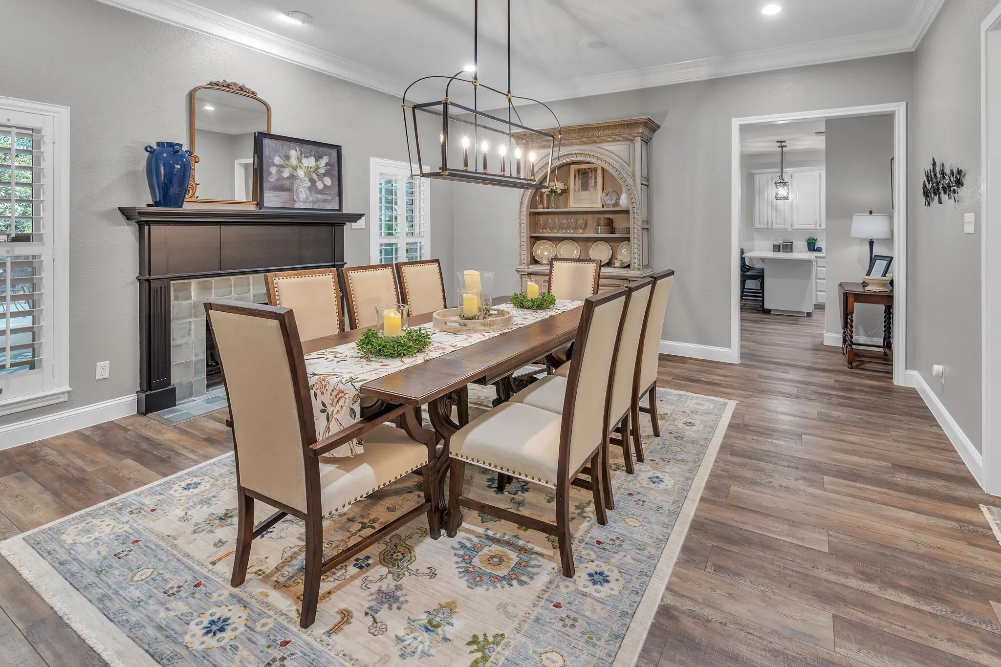 Single Family Residence For Sale in Parker County , 1809 Lakewood Drive, Weatherford, Texas 76087, 3 Bedroom, 3 Bathroom, 2 Garage spaces, 2,221 Sqft, built in 1990, mls#21366157, Real Estate Agent in Weatherford, Homes For Sale in Parker county, Homes For Sale in Weatherford, Realtor in Weatherford Texas, Real Estate Brokerage Independent Realty Texas, Luminita Cordes Realtor
