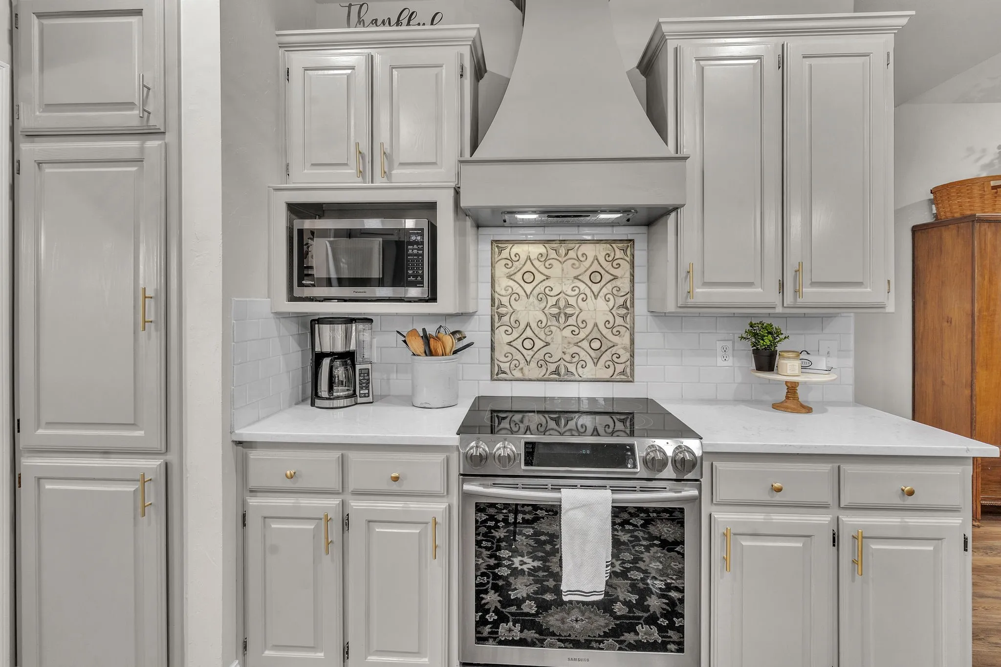 Single Family Residence For Sale in Parker County , 1809 Lakewood Drive, Weatherford, Texas 76087, 3 Bedroom, 3 Bathroom, 2 Garage spaces, 2,221 Sqft, built in 1990, mls#21366157, Real Estate Agent in Weatherford, Homes For Sale in Parker county, Homes For Sale in Weatherford, Realtor in Weatherford Texas, Real Estate Brokerage Independent Realty Texas, Luminita Cordes Realtor