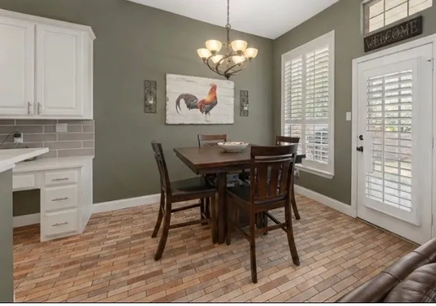 Single Family Residence For Sale in Denton County , 2105 Birdwood Circle, Corinth, Texas 76210, 4 Bedroom, 4 Bathroom, 2 Garage spaces, 3,096 Sqft, built in 1999, mls#21366168, Real Estate Agent in Corinth, Homes For Sale in Denton county, Homes For Sale in Corinth, Realtor in Corinth Texas, Real Estate Brokerage Independent Realty Texas, Luminita Cordes Realtor