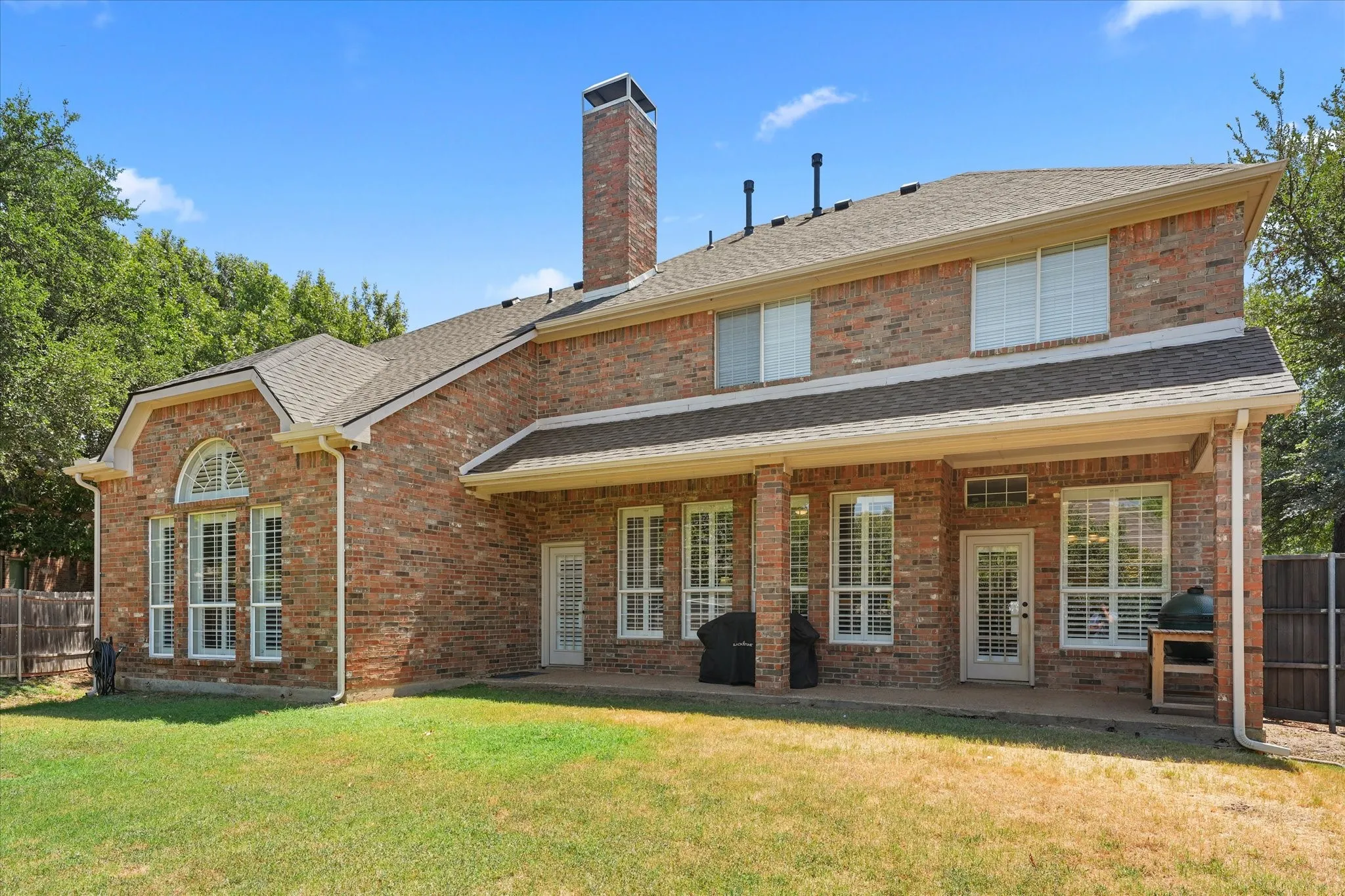 Single Family Residence For Sale in Denton County , 2105 Birdwood Circle, Corinth, Texas 76210, 4 Bedroom, 4 Bathroom, 2 Garage spaces, 3,096 Sqft, built in 1999, mls#21366168, Real Estate Agent in Corinth, Homes For Sale in Denton county, Homes For Sale in Corinth, Realtor in Corinth Texas, Real Estate Brokerage Independent Realty Texas, Luminita Cordes Realtor