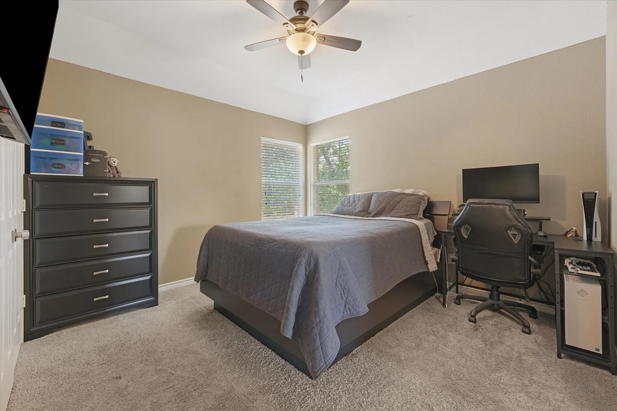 Single Family Residence For Sale in Denton County , 2105 Birdwood Circle, Corinth, Texas 76210, 4 Bedroom, 4 Bathroom, 2 Garage spaces, 3,096 Sqft, built in 1999, mls#21366168, Real Estate Agent in Corinth, Homes For Sale in Denton county, Homes For Sale in Corinth, Realtor in Corinth Texas, Real Estate Brokerage Independent Realty Texas, Luminita Cordes Realtor