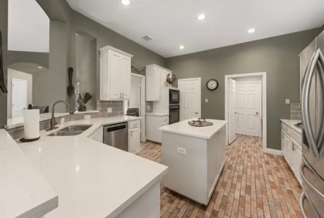 Single Family Residence For Sale in Denton County , 2105 Birdwood Circle, Corinth, Texas 76210, 4 Bedroom, 4 Bathroom, 2 Garage spaces, 3,096 Sqft, built in 1999, mls#21366168, Real Estate Agent in Corinth, Homes For Sale in Denton county, Homes For Sale in Corinth, Realtor in Corinth Texas, Real Estate Brokerage Independent Realty Texas, Luminita Cordes Realtor