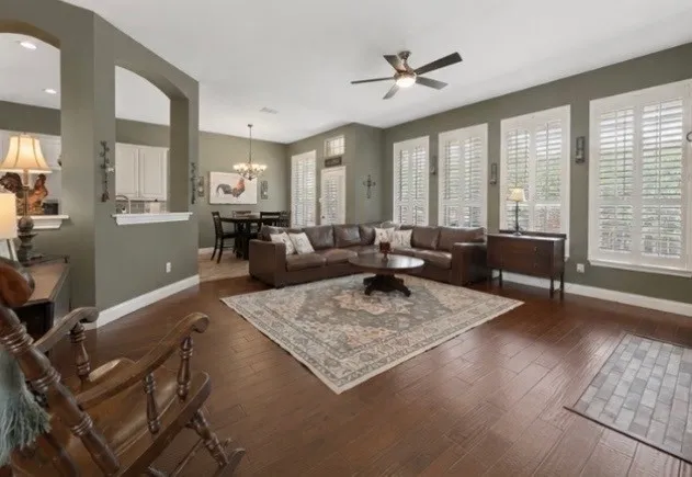 Single Family Residence For Sale in Denton County , 2105 Birdwood Circle, Corinth, Texas 76210, 4 Bedroom, 4 Bathroom, 2 Garage spaces, 3,096 Sqft, built in 1999, mls#21366168, Real Estate Agent in Corinth, Homes For Sale in Denton county, Homes For Sale in Corinth, Realtor in Corinth Texas, Real Estate Brokerage Independent Realty Texas, Luminita Cordes Realtor