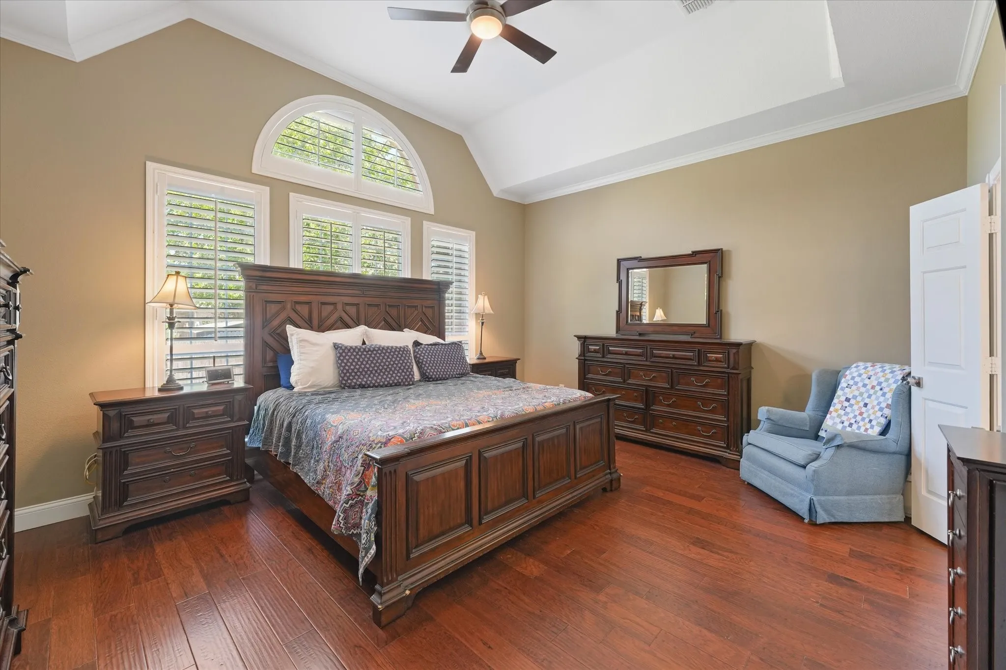 Single Family Residence For Sale in Denton County , 2105 Birdwood Circle, Corinth, Texas 76210, 4 Bedroom, 4 Bathroom, 2 Garage spaces, 3,096 Sqft, built in 1999, mls#21366168, Real Estate Agent in Corinth, Homes For Sale in Denton county, Homes For Sale in Corinth, Realtor in Corinth Texas, Real Estate Brokerage Independent Realty Texas, Luminita Cordes Realtor