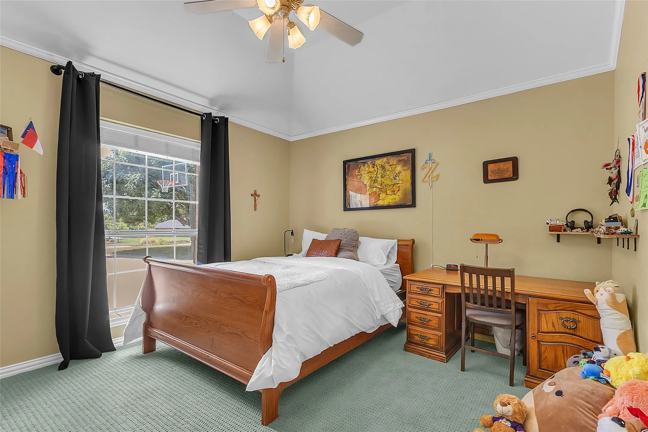 Single Family Residence For Sale in Denton County , 101 Indian Paint Drive, Justin, Texas 76247, 3 Bedroom, 2 Bathroom, 3 Garage spaces, 2,173 Sqft, built in 2003, mls#21362487, Real Estate Agent in Justin, Homes For Sale in Denton county, Homes For Sale in Justin, Realtor in Justin Texas, Real Estate Brokerage Independent Realty Texas, Luminita Cordes Realtor