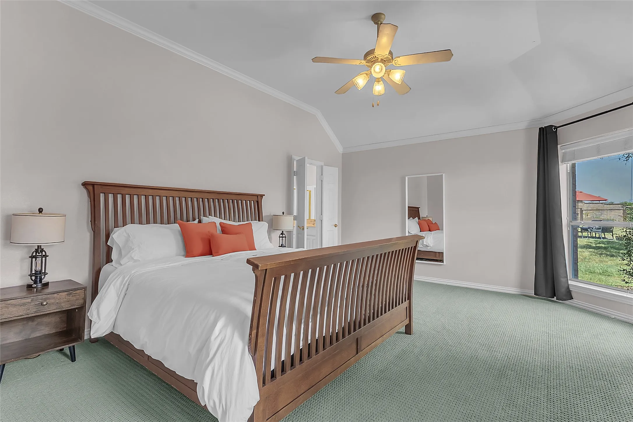 Single Family Residence For Sale in Denton County , 101 Indian Paint Drive, Justin, Texas 76247, 3 Bedroom, 2 Bathroom, 3 Garage spaces, 2,173 Sqft, built in 2003, mls#21362487, Real Estate Agent in Justin, Homes For Sale in Denton county, Homes For Sale in Justin, Realtor in Justin Texas, Real Estate Brokerage Independent Realty Texas, Luminita Cordes Realtor