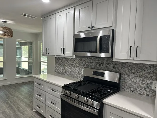 Single Family Residence For Sale in Dallas County , 826 Meadowview Lane, Wylie, Texas 75098, 4 Bedroom, 2 Bathroom, 2 Garage spaces, 1,985 Sqft, built in 1978, mls#21366252, Real Estate Agent in Wylie, Homes For Sale in Dallas county, Homes For Sale in Wylie, Realtor in Wylie Texas, Real Estate Brokerage Independent Realty Texas, Luminita Cordes Realtor
