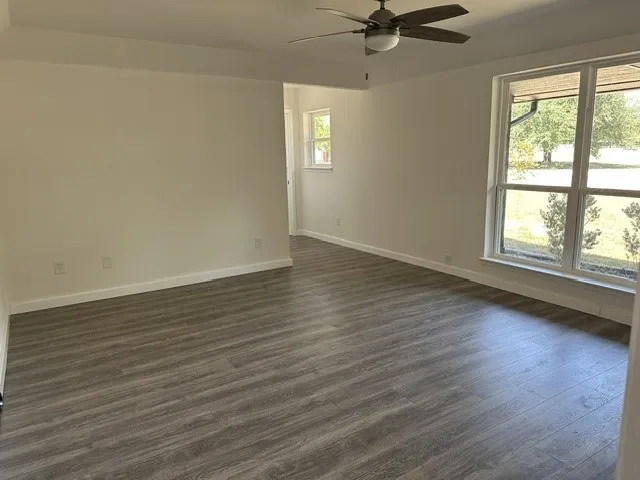 Single Family Residence For Sale in Dallas County , 826 Meadowview Lane, Wylie, Texas 75098, 4 Bedroom, 2 Bathroom, 2 Garage spaces, 1,985 Sqft, built in 1978, mls#21366252, Real Estate Agent in Wylie, Homes For Sale in Dallas county, Homes For Sale in Wylie, Realtor in Wylie Texas, Real Estate Brokerage Independent Realty Texas, Luminita Cordes Realtor