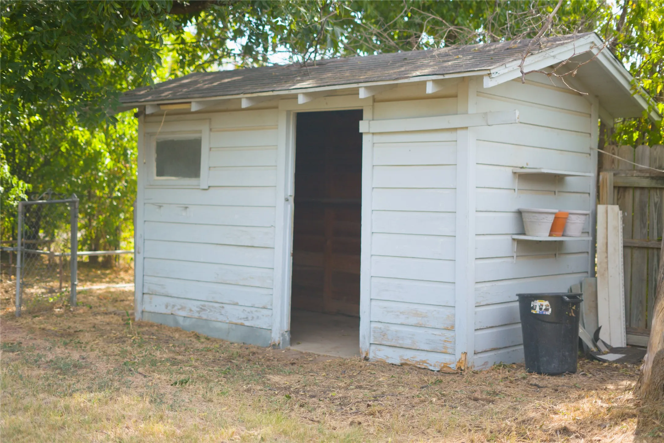 Single Family Residence For Sale in San Saba County , 2007 W Commerce Street, San Saba, Texas 76877, 2 Bedroom, 2 Bathroom, Garage spaces, 1,184 Sqft, built in 1950, mls#21366261, Real Estate Agent in San Saba, Homes For Sale in San Saba county, Homes For Sale in San Saba, Realtor in San Saba Texas, Real Estate Brokerage Independent Realty Texas, Luminita Cordes Realtor