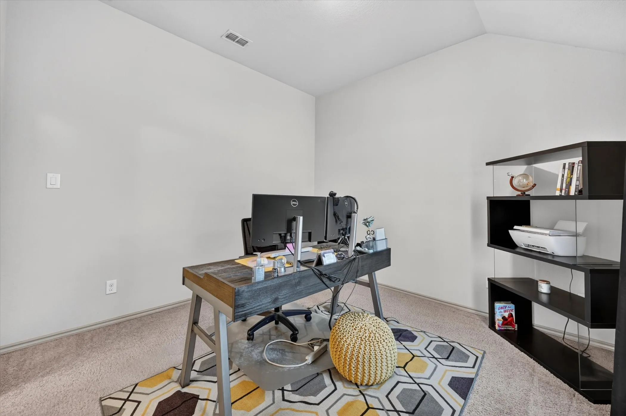 Single Family Residence For Sale in Dallas County , 1107 Fairhaven Drive, Glenn Heights, Texas 75154, 3 Bedroom, 2 Bathroom, 2 Garage spaces, 2,203 Sqft, built in 2015, mls#21366161, Real Estate Agent in Glenn Heights, Homes For Sale in Dallas county, Homes For Sale in Glenn Heights, Realtor in Glenn Heights Texas, Real Estate Brokerage Independent Realty Texas, Luminita Cordes Realtor