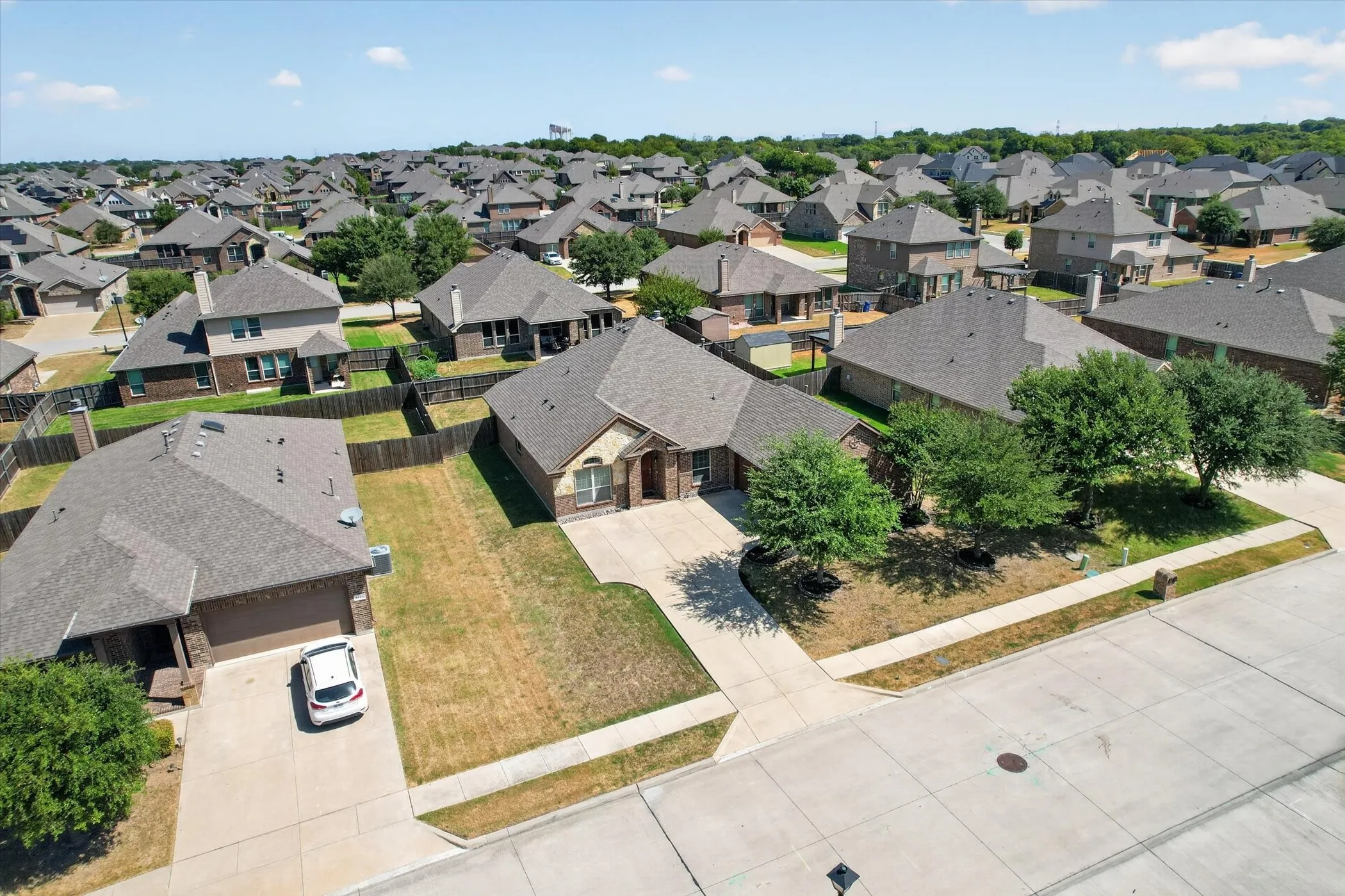 Single Family Residence For Sale in Dallas County , 1107 Fairhaven Drive, Glenn Heights, Texas 75154, 3 Bedroom, 2 Bathroom, 2 Garage spaces, 2,203 Sqft, built in 2015, mls#21366161, Real Estate Agent in Glenn Heights, Homes For Sale in Dallas county, Homes For Sale in Glenn Heights, Realtor in Glenn Heights Texas, Real Estate Brokerage Independent Realty Texas, Luminita Cordes Realtor