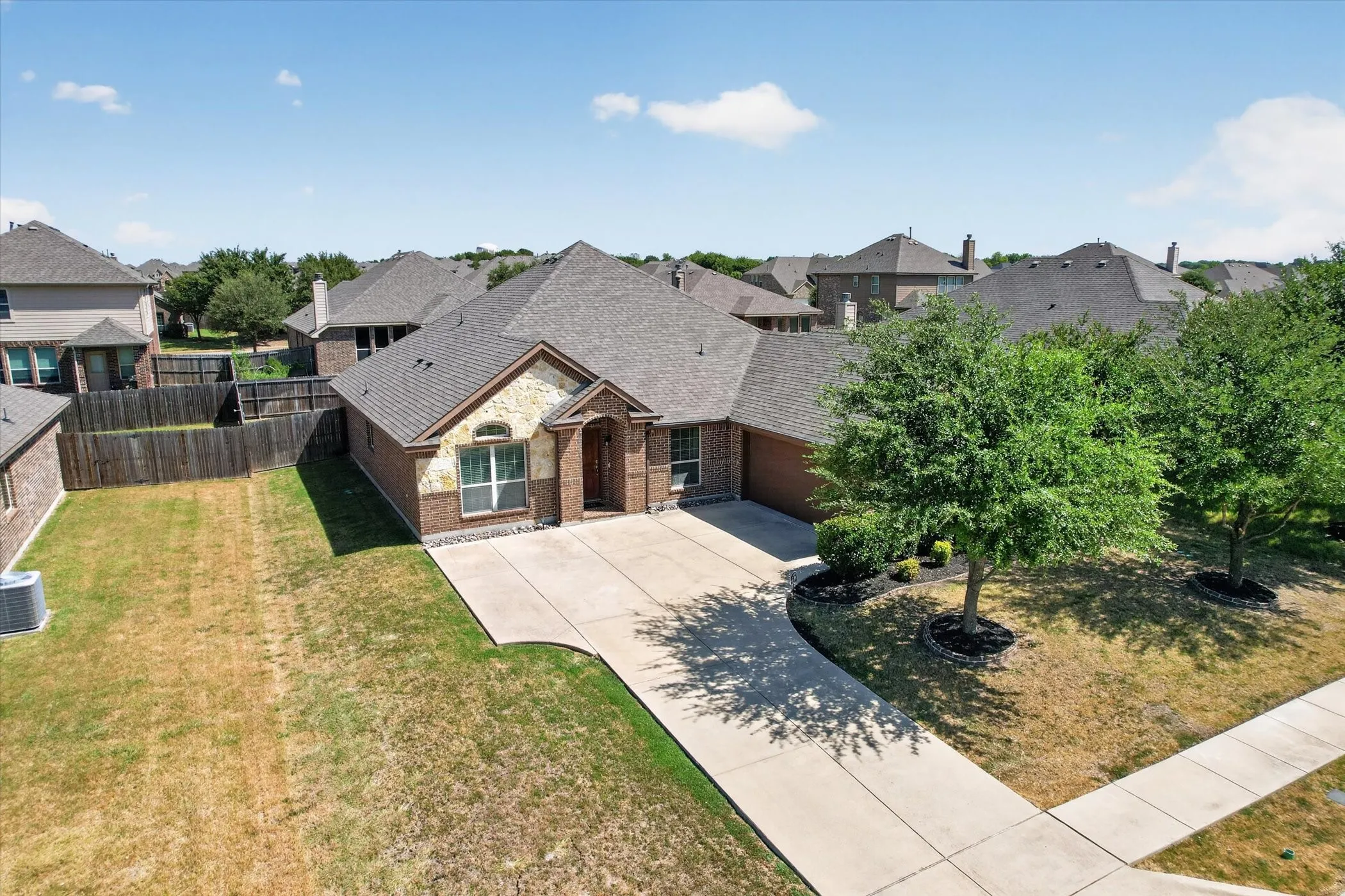 Single Family Residence For Sale in Dallas County , 1107 Fairhaven Drive, Glenn Heights, Texas 75154, 3 Bedroom, 2 Bathroom, 2 Garage spaces, 2,203 Sqft, built in 2015, mls#21366161, Real Estate Agent in Glenn Heights, Homes For Sale in Dallas county, Homes For Sale in Glenn Heights, Realtor in Glenn Heights Texas, Real Estate Brokerage Independent Realty Texas, Luminita Cordes Realtor