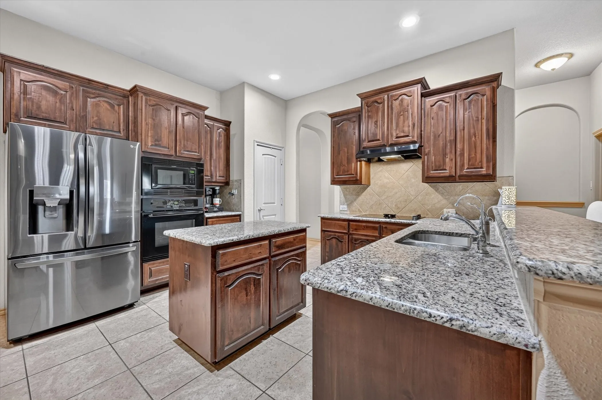 Single Family Residence For Sale in Dallas County , 1107 Fairhaven Drive, Glenn Heights, Texas 75154, 3 Bedroom, 2 Bathroom, 2 Garage spaces, 2,203 Sqft, built in 2015, mls#21366161, Real Estate Agent in Glenn Heights, Homes For Sale in Dallas county, Homes For Sale in Glenn Heights, Realtor in Glenn Heights Texas, Real Estate Brokerage Independent Realty Texas, Luminita Cordes Realtor