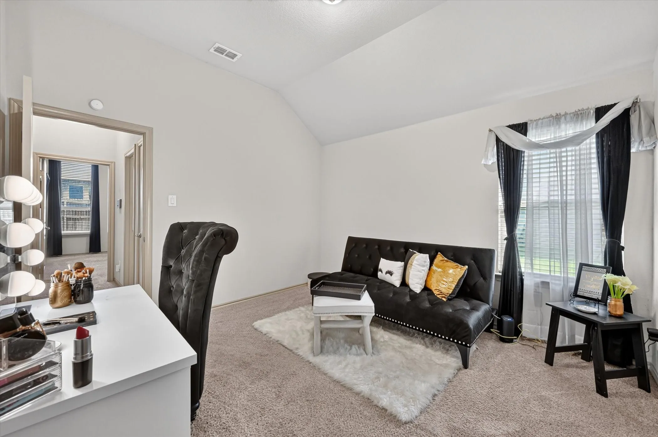Single Family Residence For Sale in Dallas County , 1107 Fairhaven Drive, Glenn Heights, Texas 75154, 3 Bedroom, 2 Bathroom, 2 Garage spaces, 2,203 Sqft, built in 2015, mls#21366161, Real Estate Agent in Glenn Heights, Homes For Sale in Dallas county, Homes For Sale in Glenn Heights, Realtor in Glenn Heights Texas, Real Estate Brokerage Independent Realty Texas, Luminita Cordes Realtor