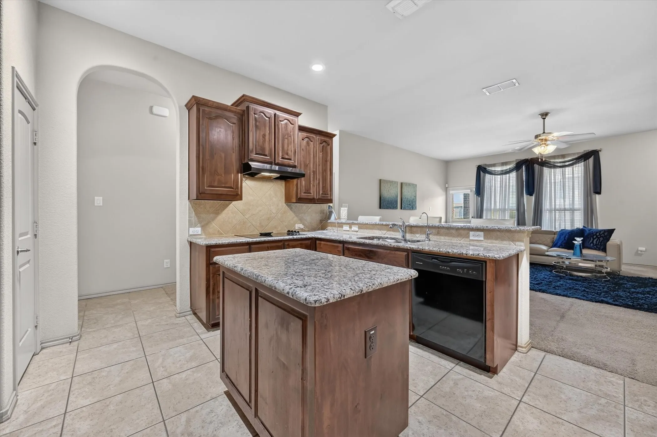Single Family Residence For Sale in Dallas County , 1107 Fairhaven Drive, Glenn Heights, Texas 75154, 3 Bedroom, 2 Bathroom, 2 Garage spaces, 2,203 Sqft, built in 2015, mls#21366161, Real Estate Agent in Glenn Heights, Homes For Sale in Dallas county, Homes For Sale in Glenn Heights, Realtor in Glenn Heights Texas, Real Estate Brokerage Independent Realty Texas, Luminita Cordes Realtor