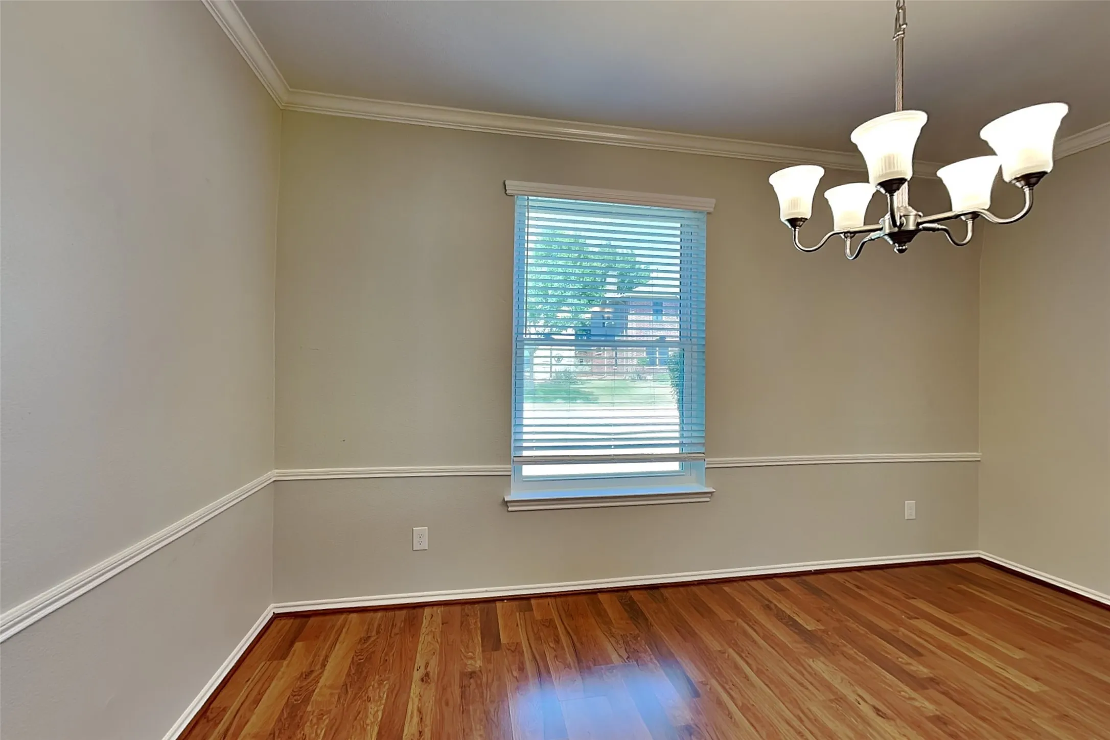 Single Family Residence For Rent in Denton County , 1700 Big Bend Drive, Lewisville, Texas 75077, 4 Bedroom, 3 Bathroom, 2 Garage spaces, 2,892 Sqft, built in 1996, mls#21366264, Real Estate Agent in Lewisville, Homes For Rent in Denton county, Homes For Rent in Lewisville, Realtor in Lewisville Texas, Real Estate Brokerage Independent Realty Texas, Luminita Cordes Realtor