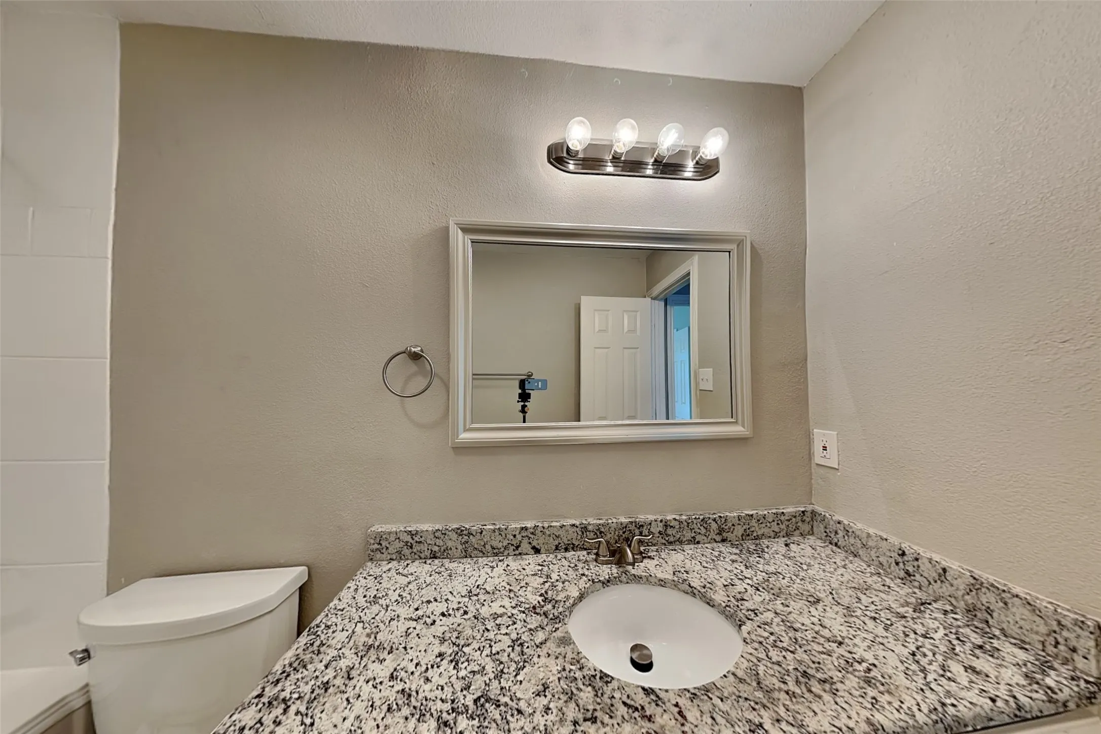 Single Family Residence For Rent in Denton County , 1700 Big Bend Drive, Lewisville, Texas 75077, 4 Bedroom, 3 Bathroom, 2 Garage spaces, 2,892 Sqft, built in 1996, mls#21366264, Real Estate Agent in Lewisville, Homes For Rent in Denton county, Homes For Rent in Lewisville, Realtor in Lewisville Texas, Real Estate Brokerage Independent Realty Texas, Luminita Cordes Realtor