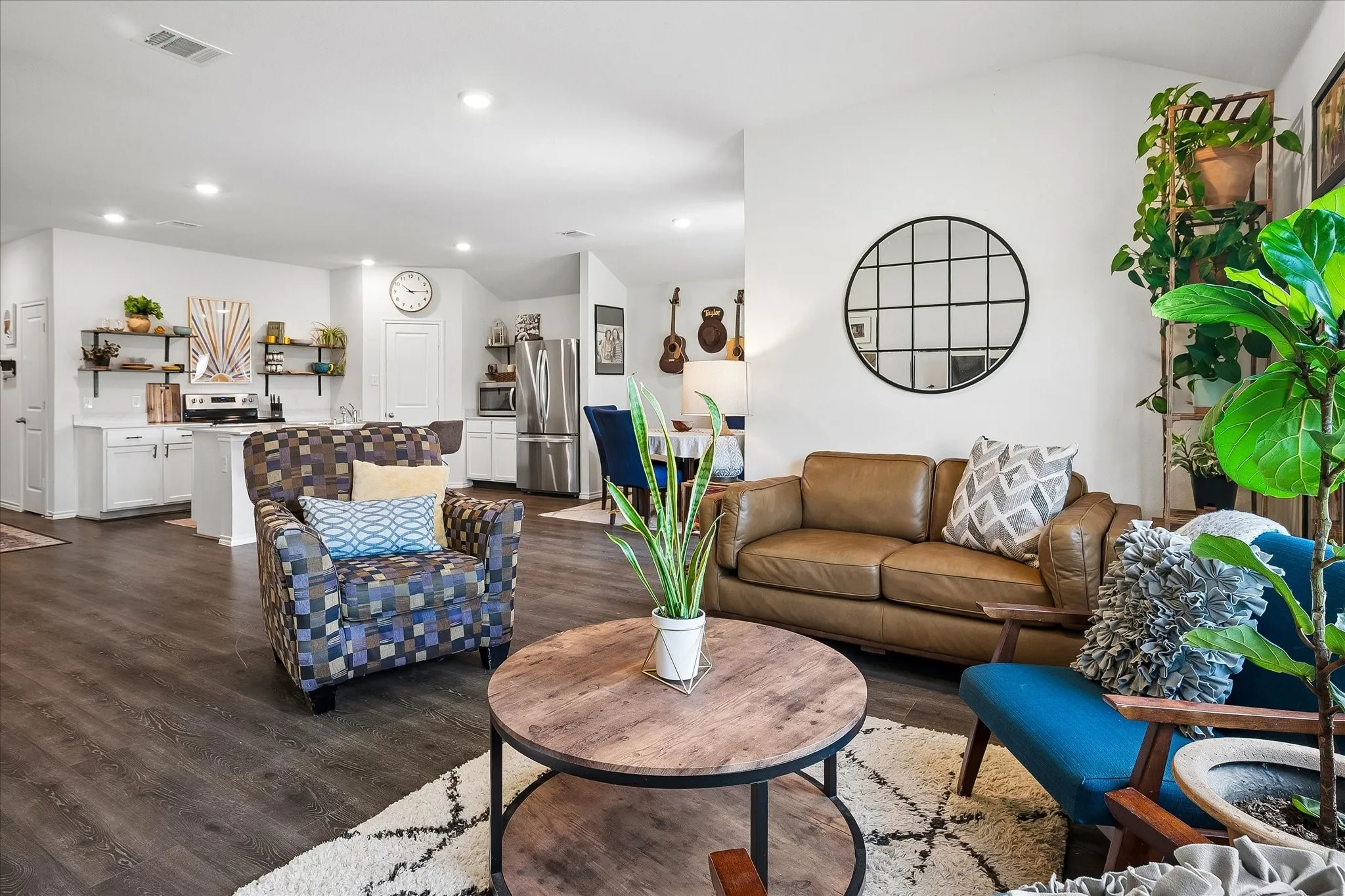 Single Family Residence For Rent in Denton County , 936 Glover Drive, Aubrey, Texas 76227, 4 Bedroom, 2 Bathroom, 2 Garage spaces, 1,836 Sqft, built in 2021, mls#21366273, Real Estate Agent in Aubrey, Homes For Rent in Denton county, Homes For Rent in Aubrey, Realtor in Aubrey Texas, Real Estate Brokerage Independent Realty Texas, Luminita Cordes Realtor