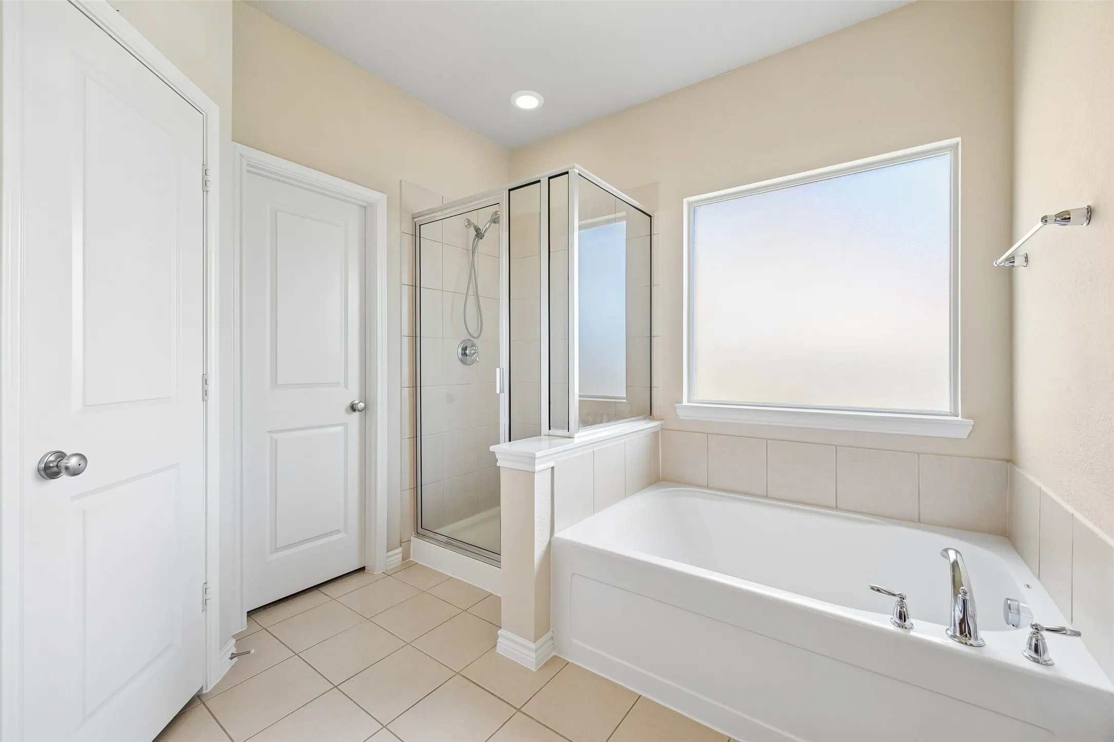 Primary Ensuite Bath