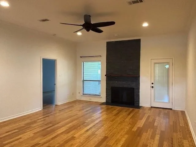 Single Family Residence For Rent in Collin County , 412 Graham Lane, Wylie, Texas 75098, 3 Bedroom, 2 Bathroom, 2 Garage spaces, 1,663 Sqft, built in 1990, mls#21360330, Real Estate Agent in Wylie, Homes For Rent in Collin county, Homes For Rent in Wylie, Realtor in Wylie Texas, Real Estate Brokerage Independent Realty Texas, Luminita Cordes Realtor