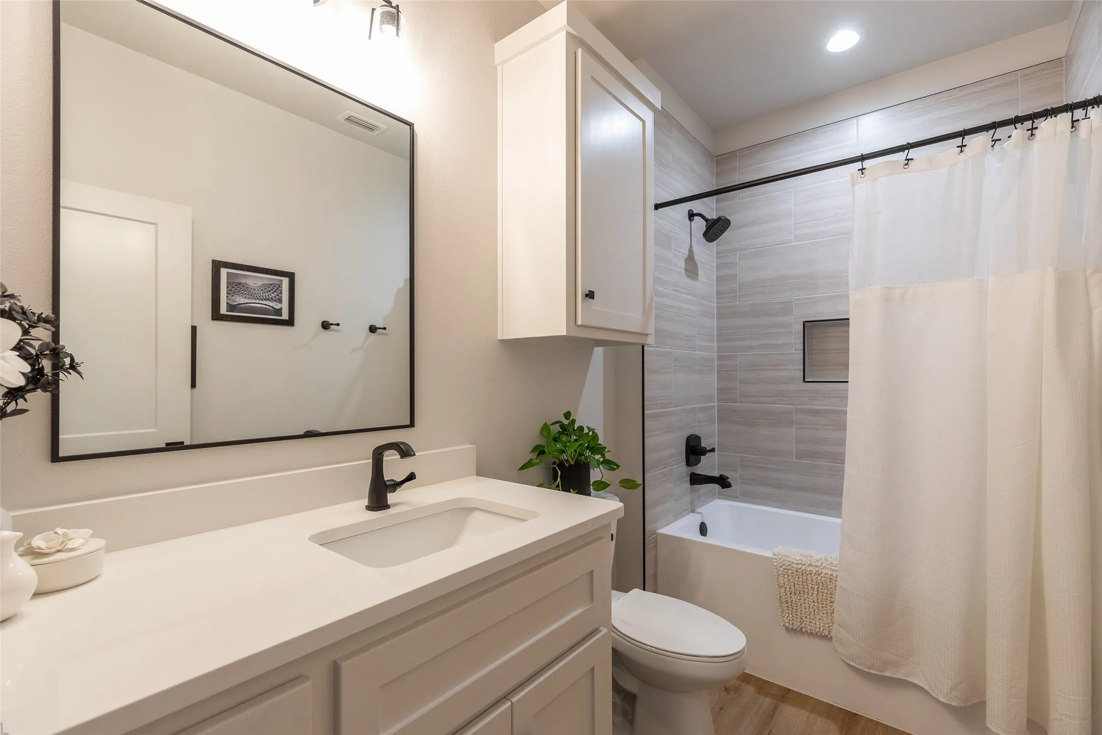 Guest bath