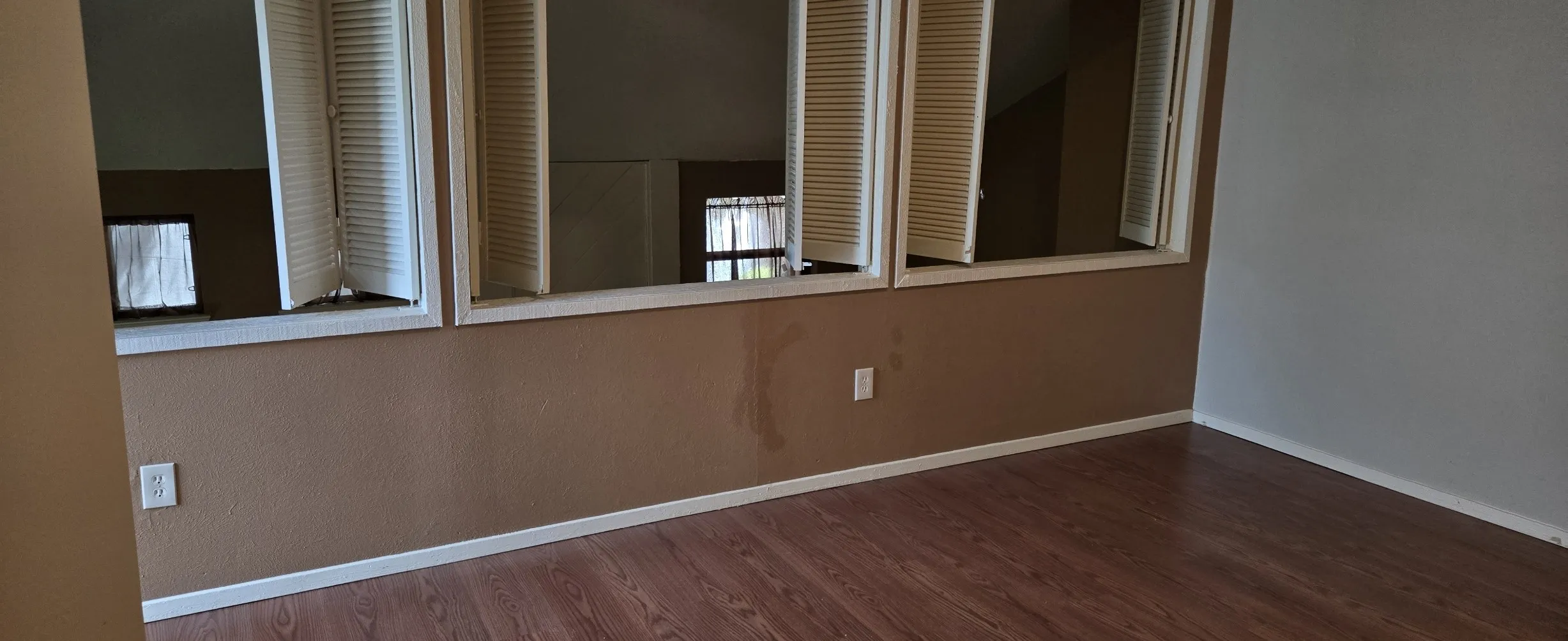 Condominium For Rent in Dallas County , 9696 Walnut Street 1605, Dallas, Texas 75243, 1 Bedroom, 2 Bathroom, Garage spaces, 903 Sqft, built in 1981, mls#21366285, Real Estate Agent in Dallas, Homes For Rent in Dallas county, Homes For Rent in Dallas, Realtor in Dallas Texas, Real Estate Brokerage Independent Realty Texas, Luminita Cordes Realtor