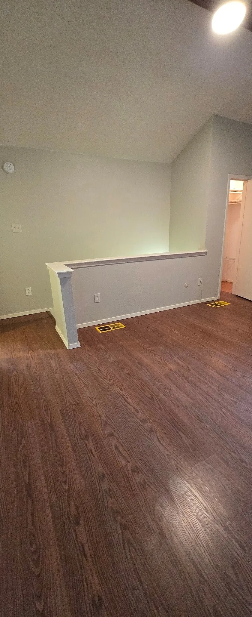 Condominium For Rent in Dallas County , 9696 Walnut Street 1605, Dallas, Texas 75243, 1 Bedroom, 2 Bathroom, Garage spaces, 903 Sqft, built in 1981, mls#21366285, Real Estate Agent in Dallas, Homes For Rent in Dallas county, Homes For Rent in Dallas, Realtor in Dallas Texas, Real Estate Brokerage Independent Realty Texas, Luminita Cordes Realtor